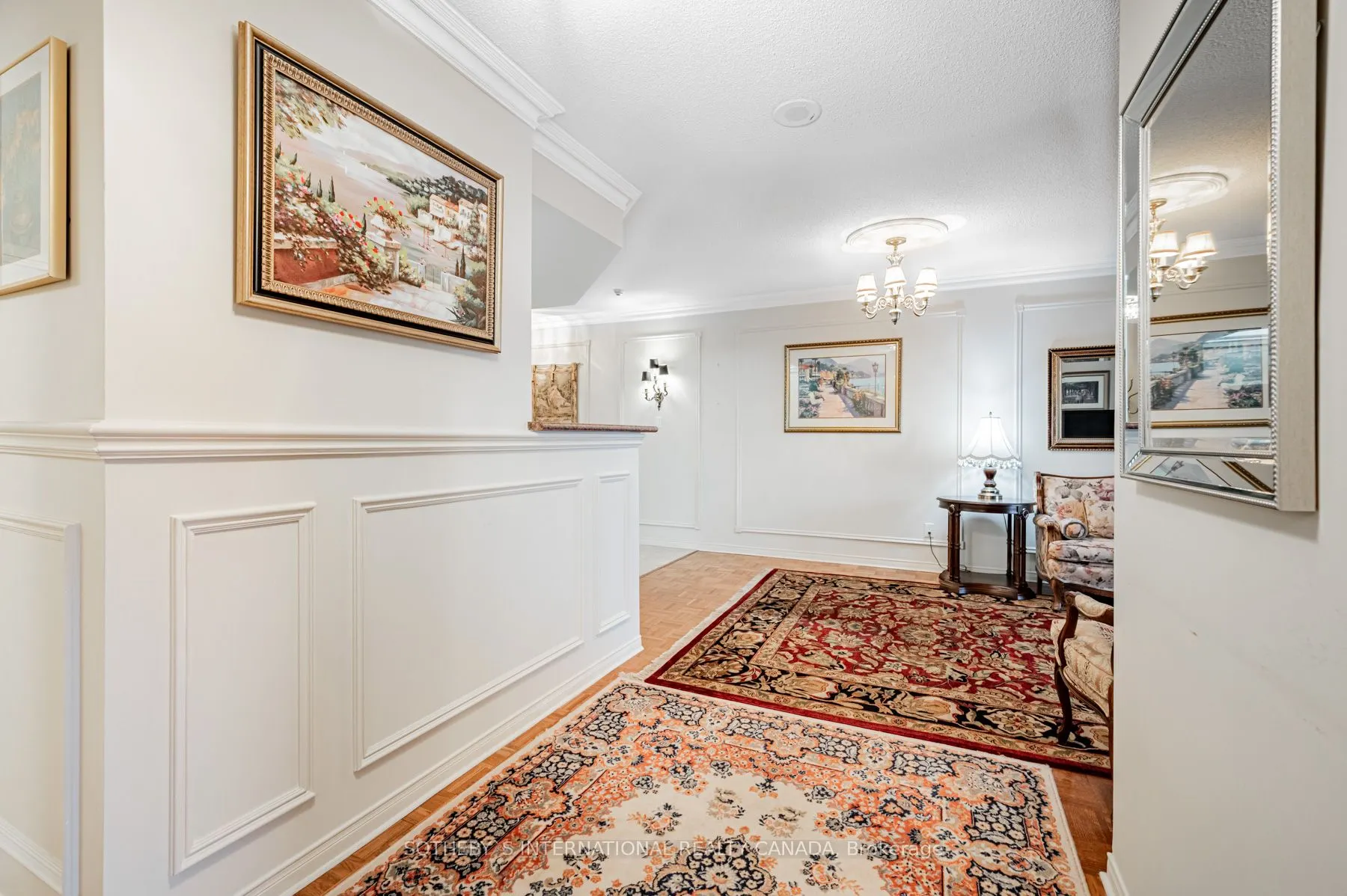 38 Avoca Avenue #704