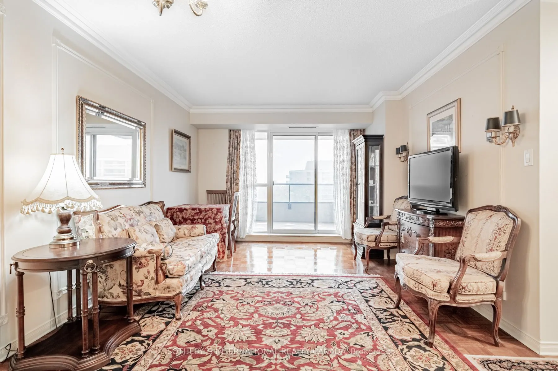 38 Avoca Avenue #704