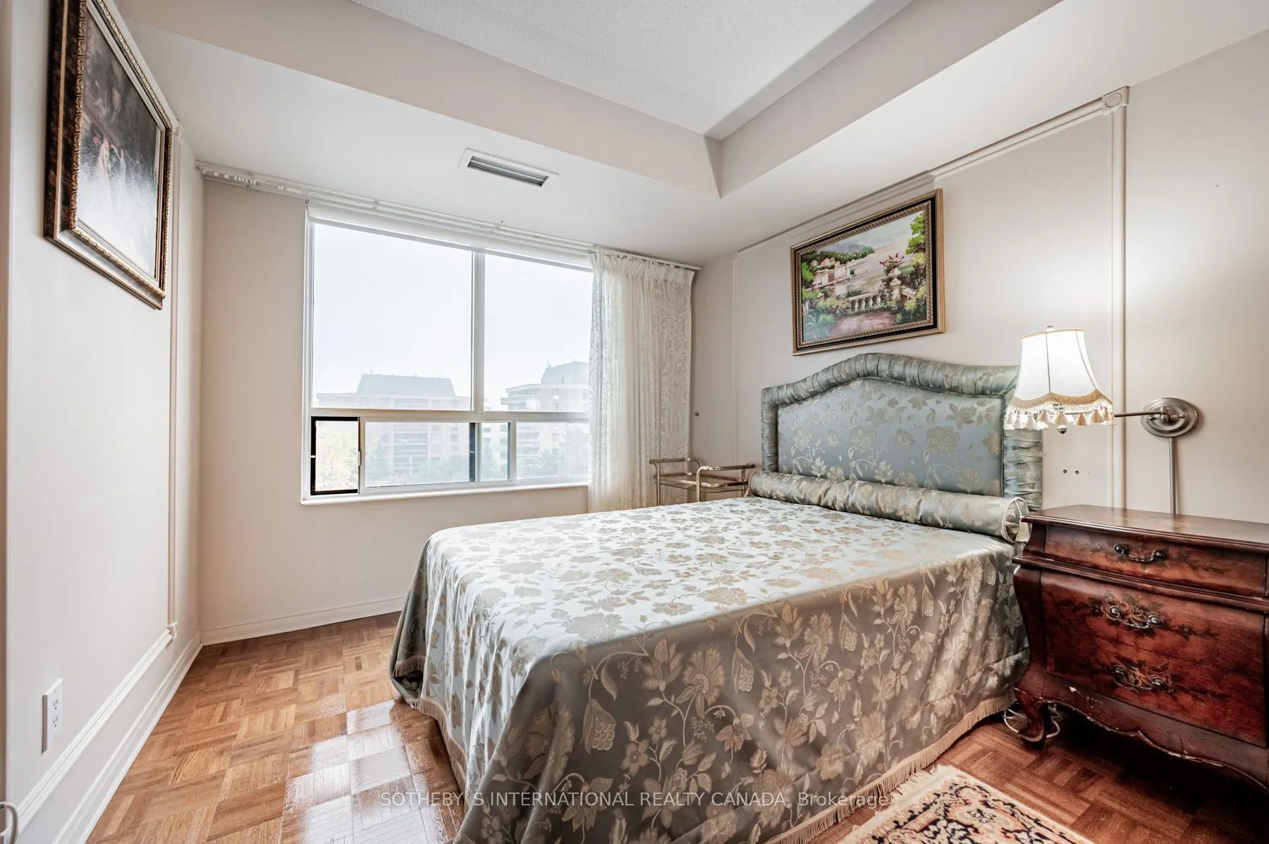 38 Avoca Avenue #704