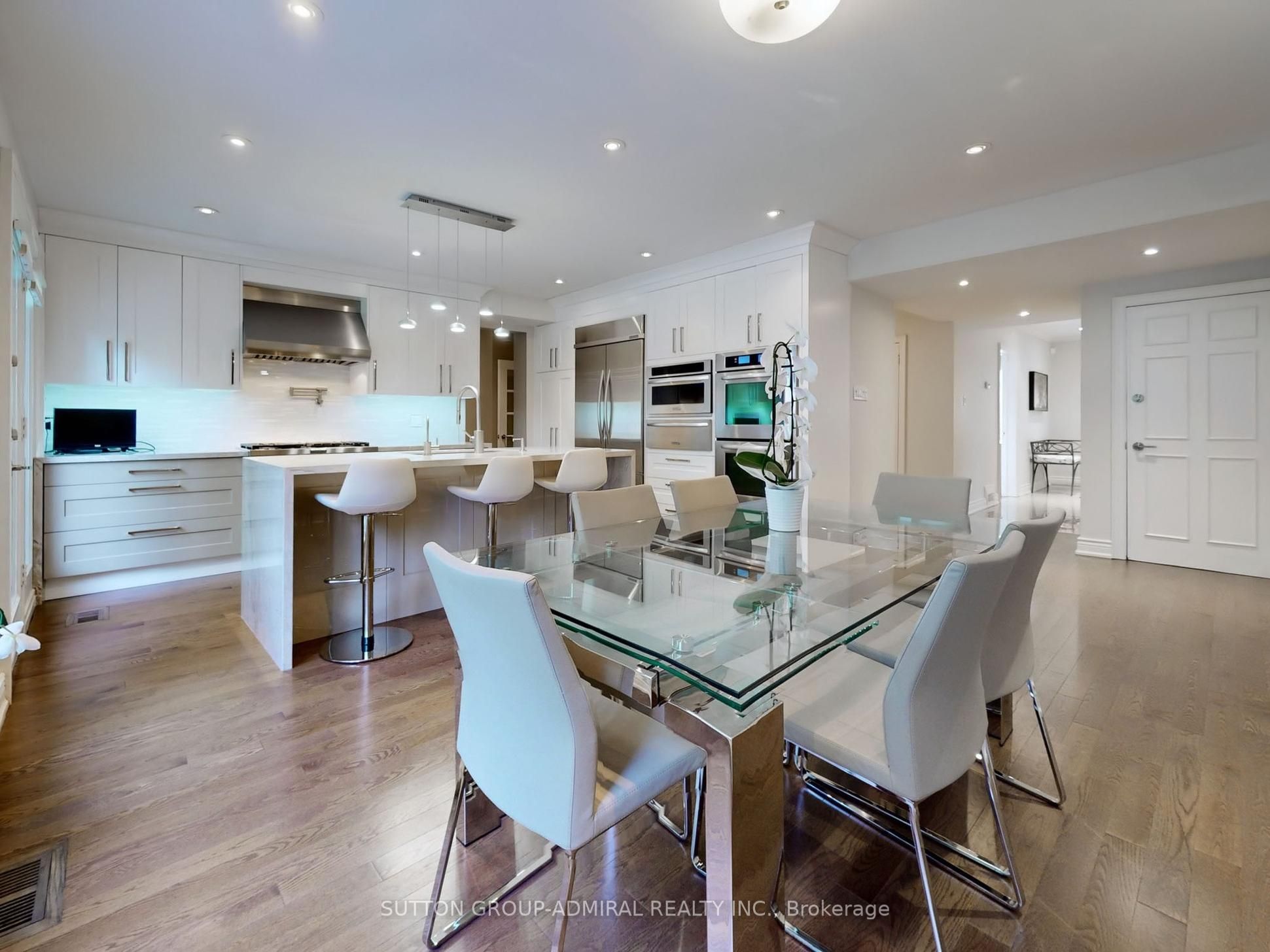7 York Downs Drive
