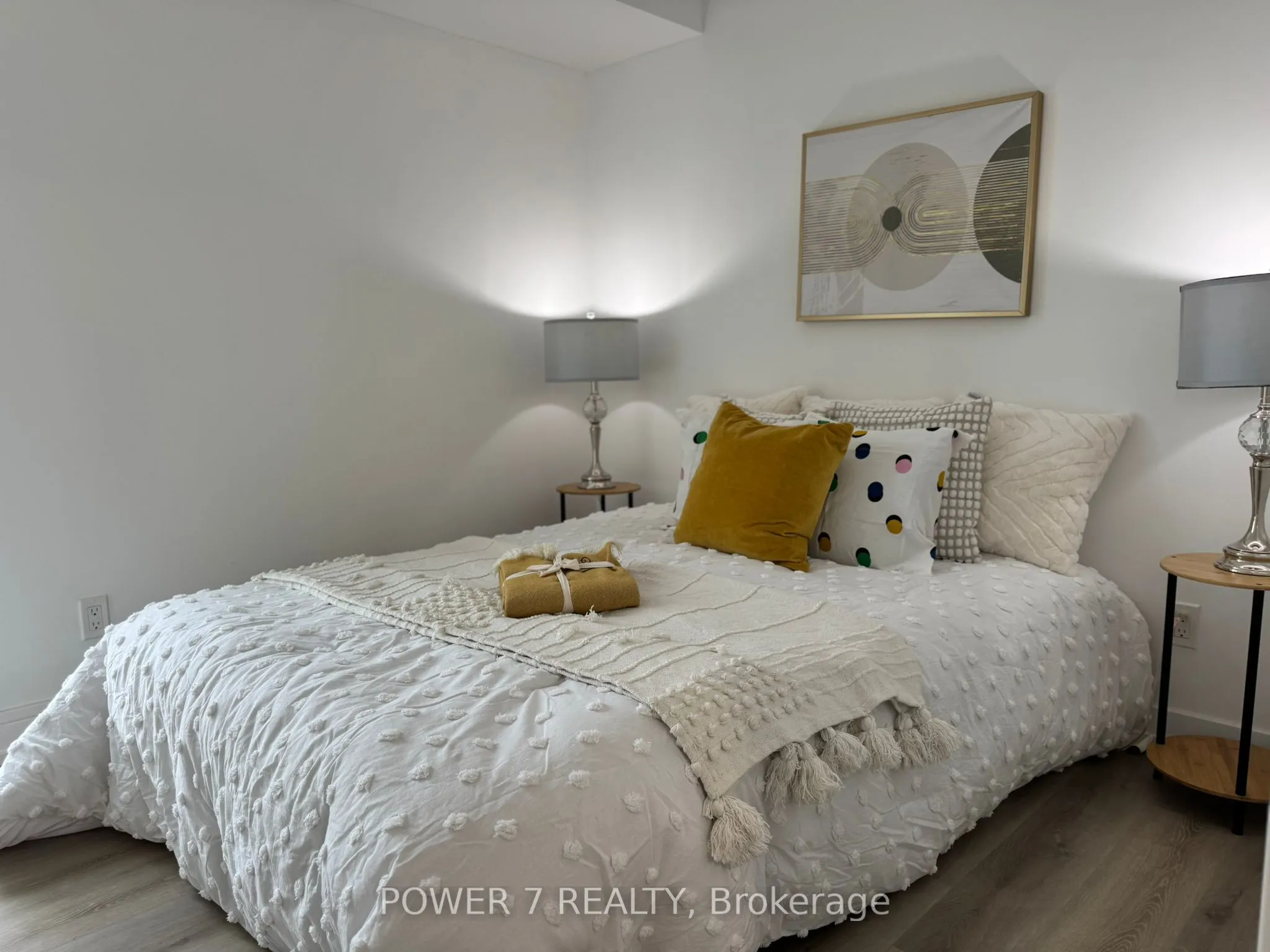 120 Varna Drive, #614