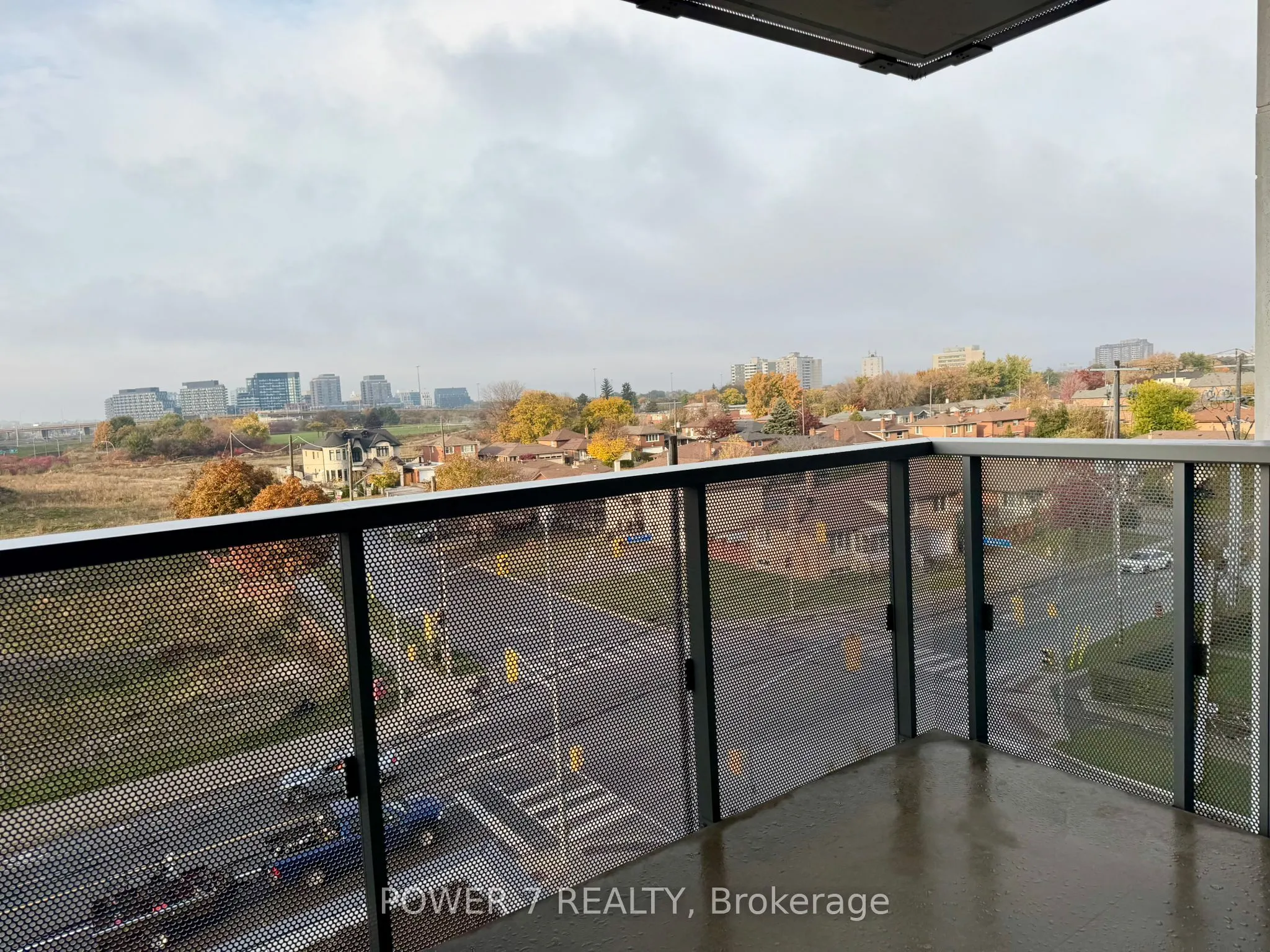 120 Varna Drive, #614