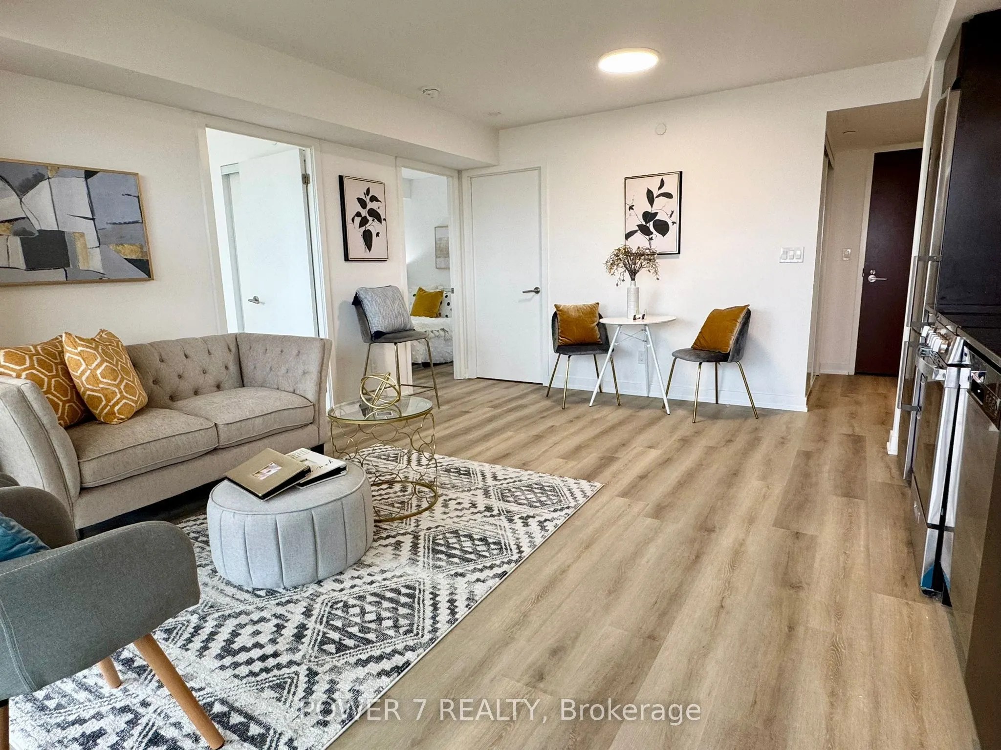 120 Varna Drive, #614