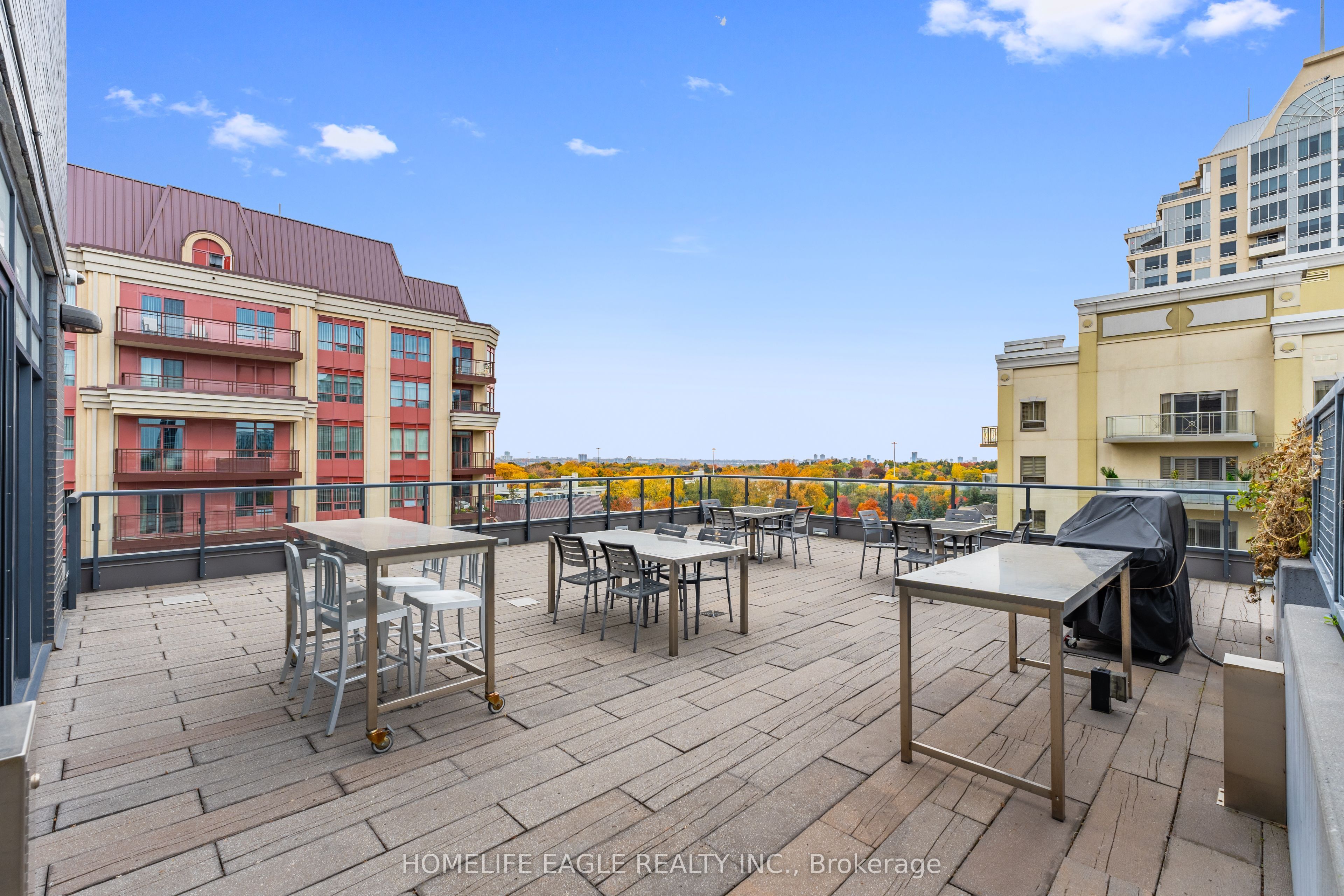 18 Rean Drive, #222