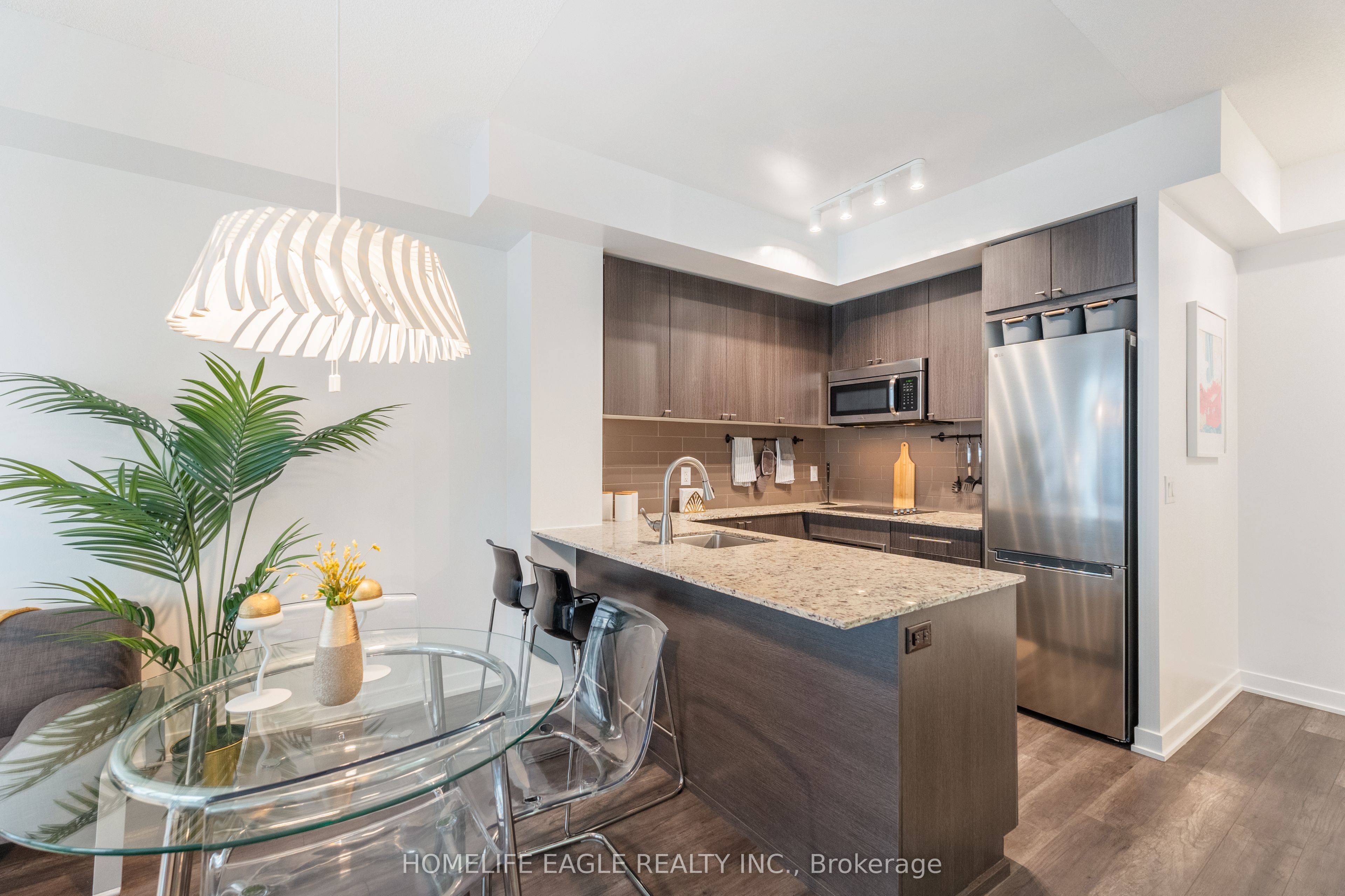 18 Rean Drive, #222