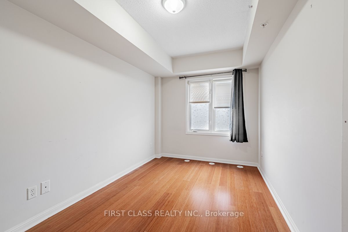 78 Carr Street, #25