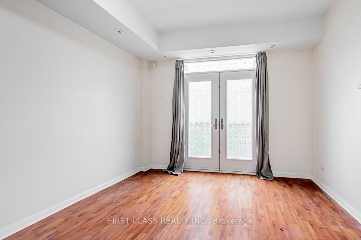 78 Carr Street, #25
