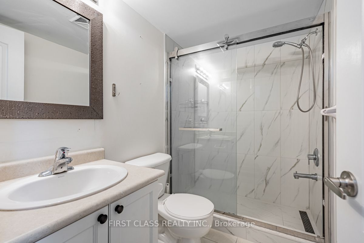 78 Carr Street, #25