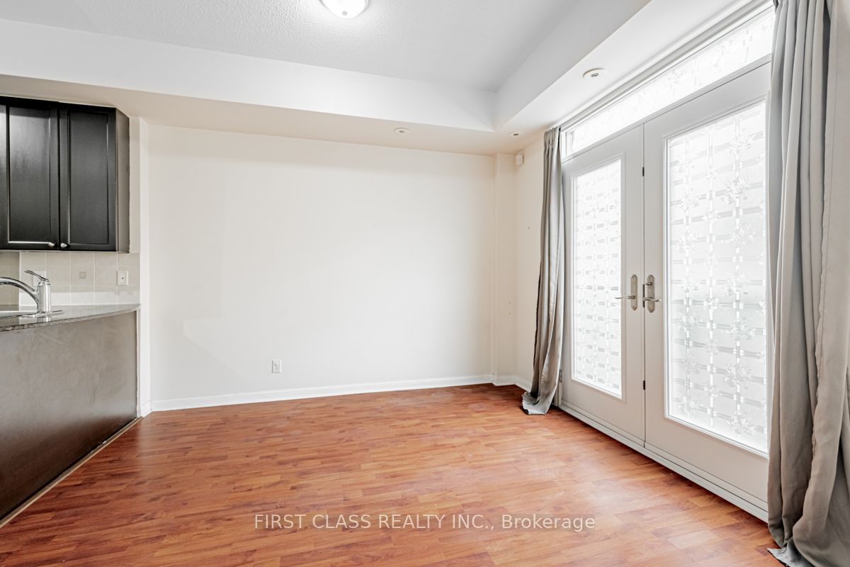 78 Carr Street, #25