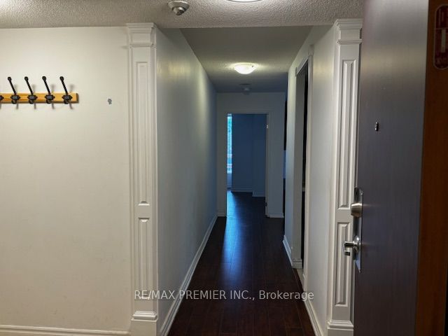 5785 Yonge Street, #209