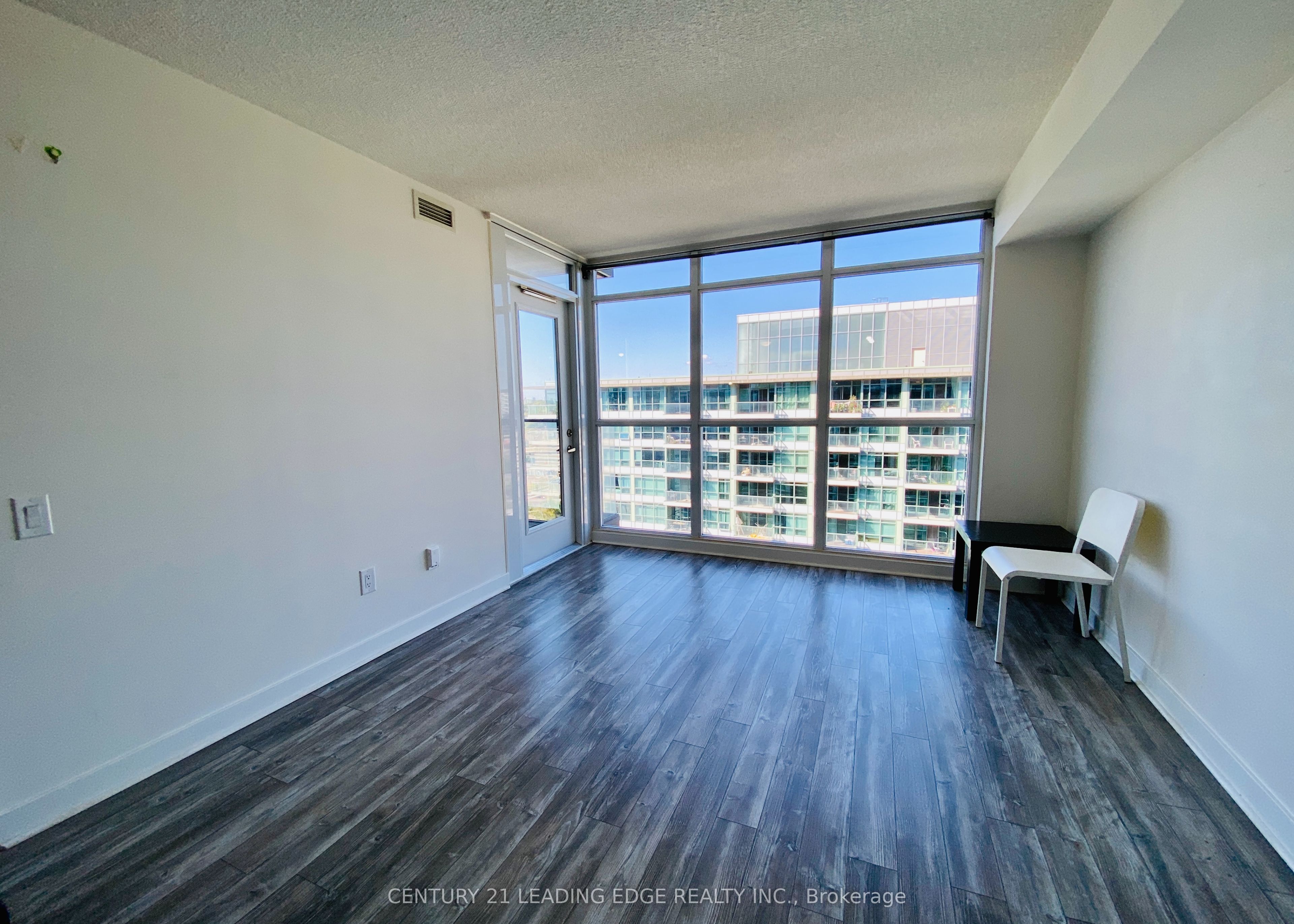 19 Singer Court #1512