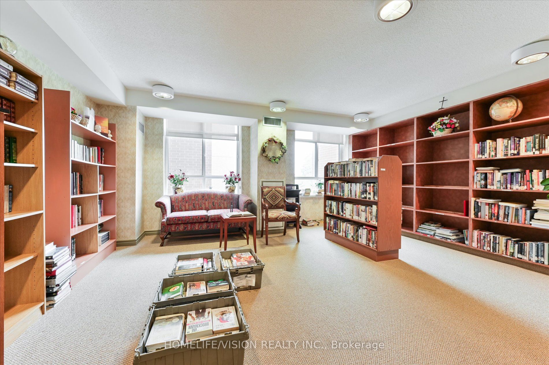 115 Bonis Avenue, #308