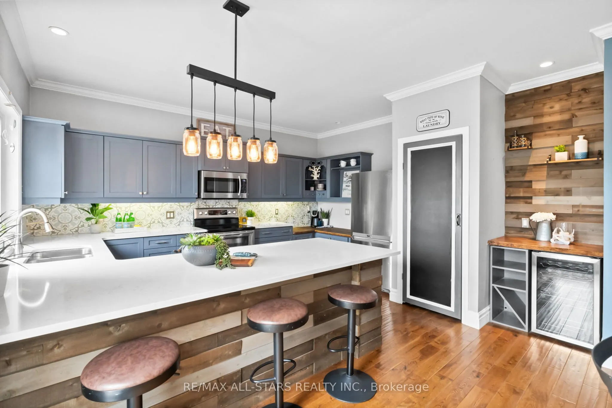 2 Honeys Beach Road