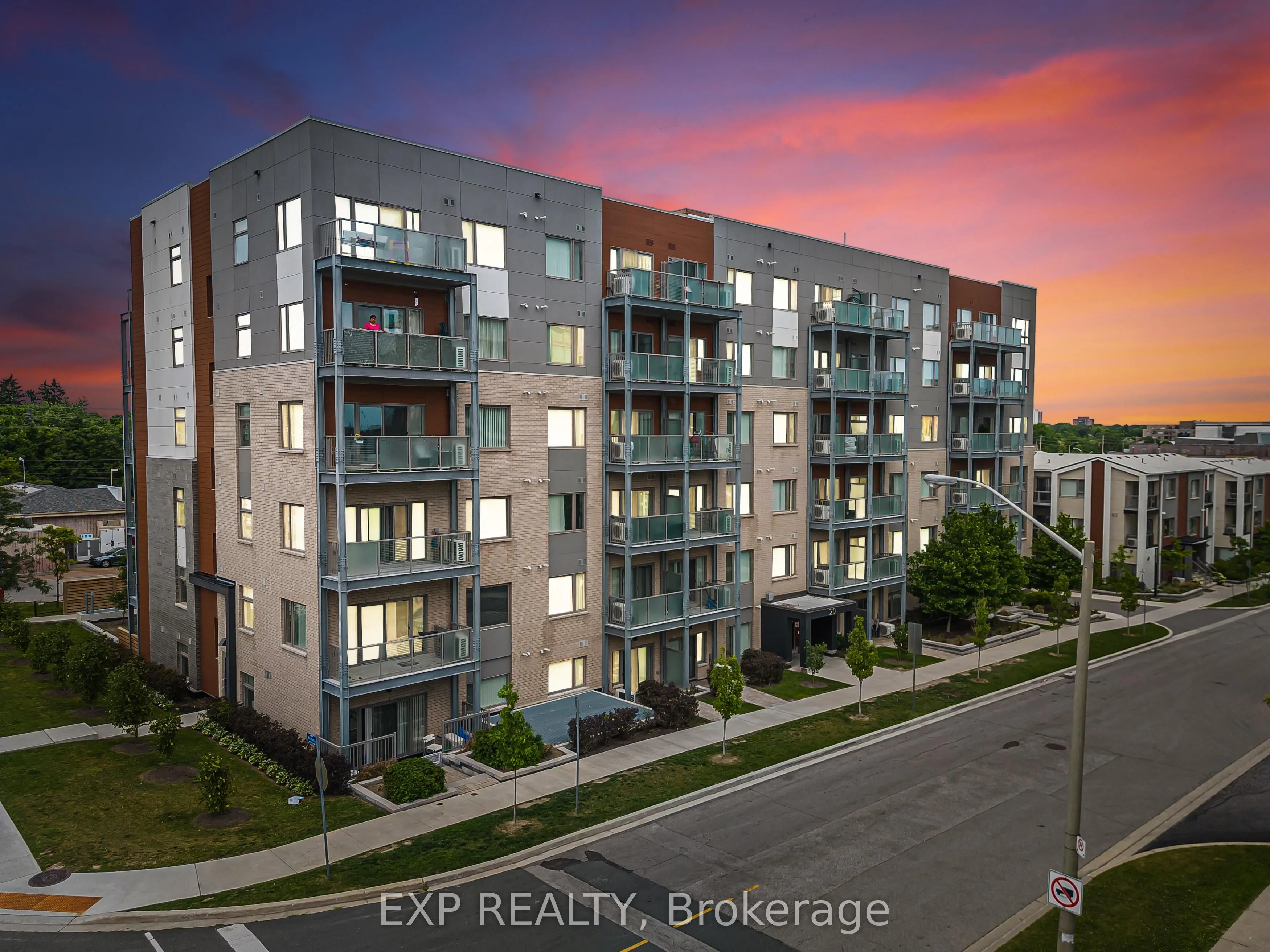 20 Orchid Place Drive, #404