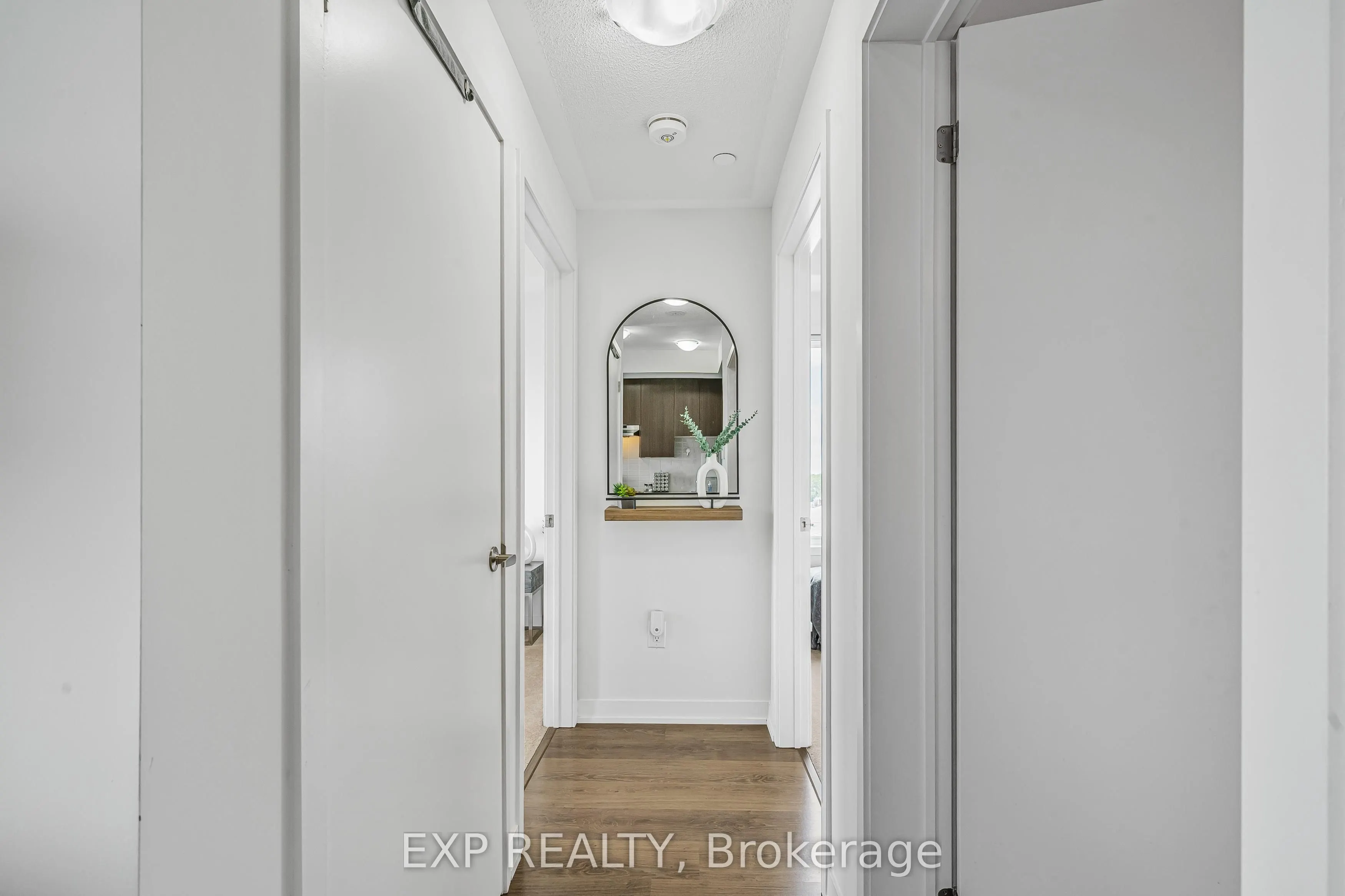 20 Orchid Place Drive, #404