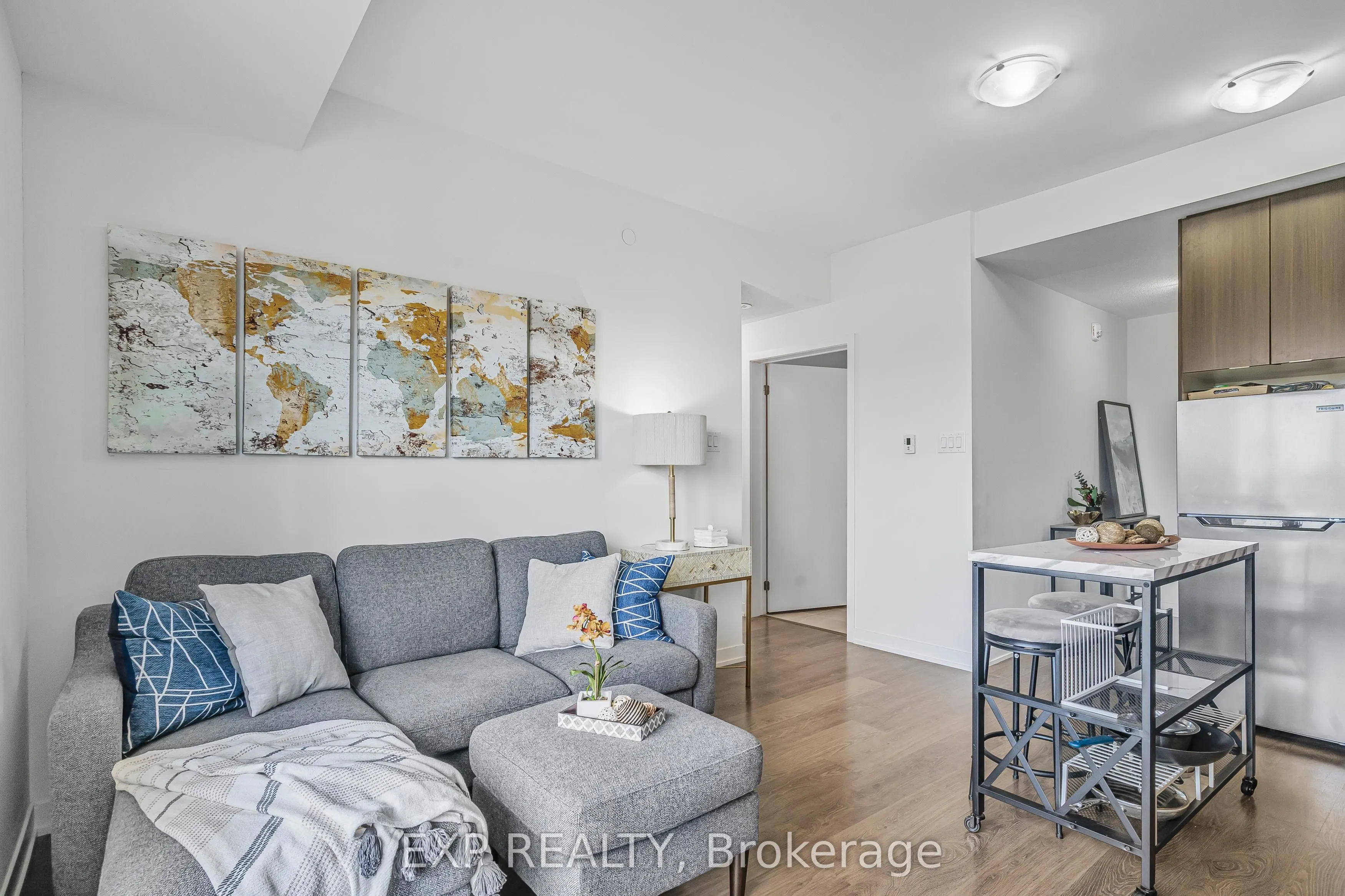 20 Orchid Place Drive, #404