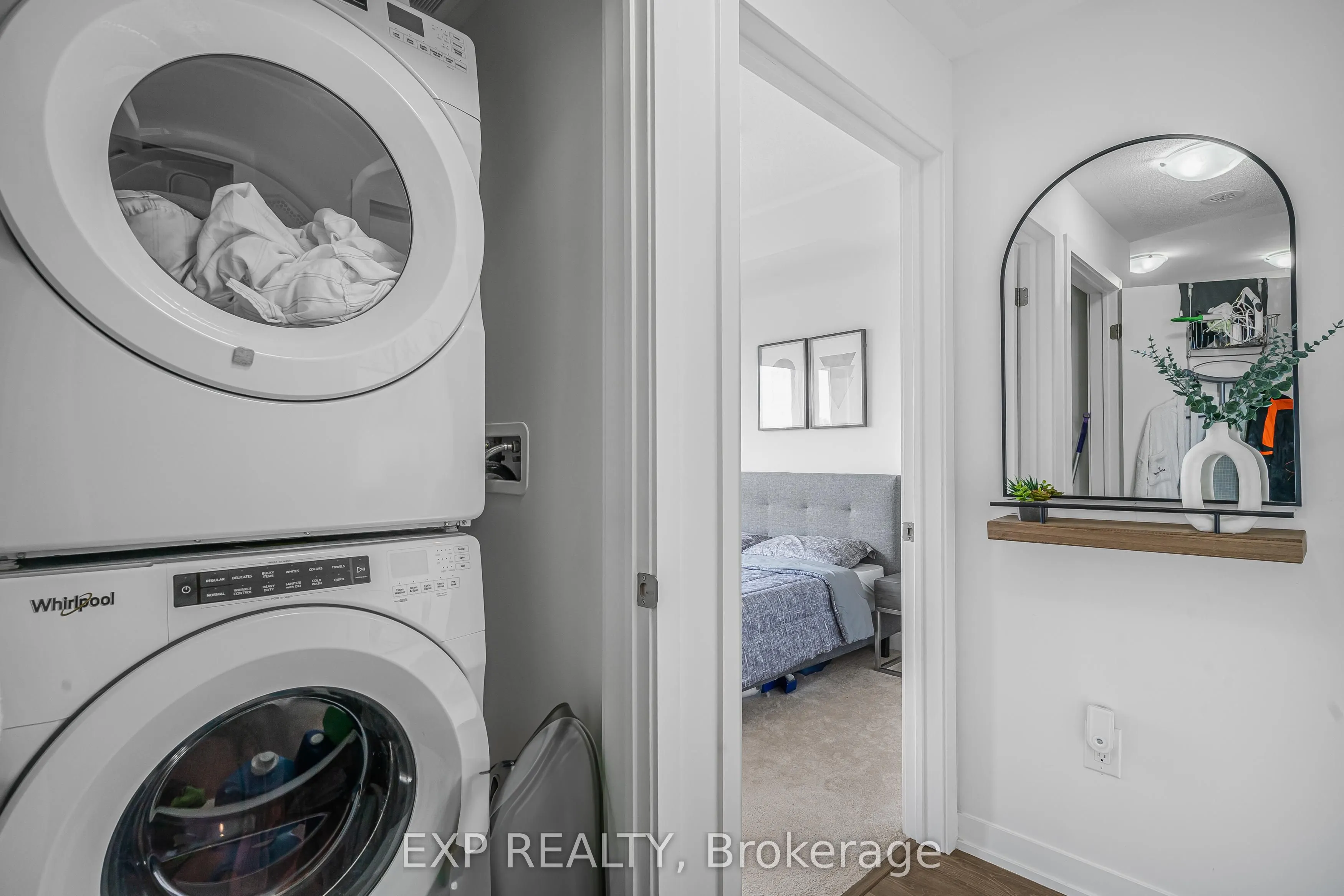20 Orchid Place Drive, #404
