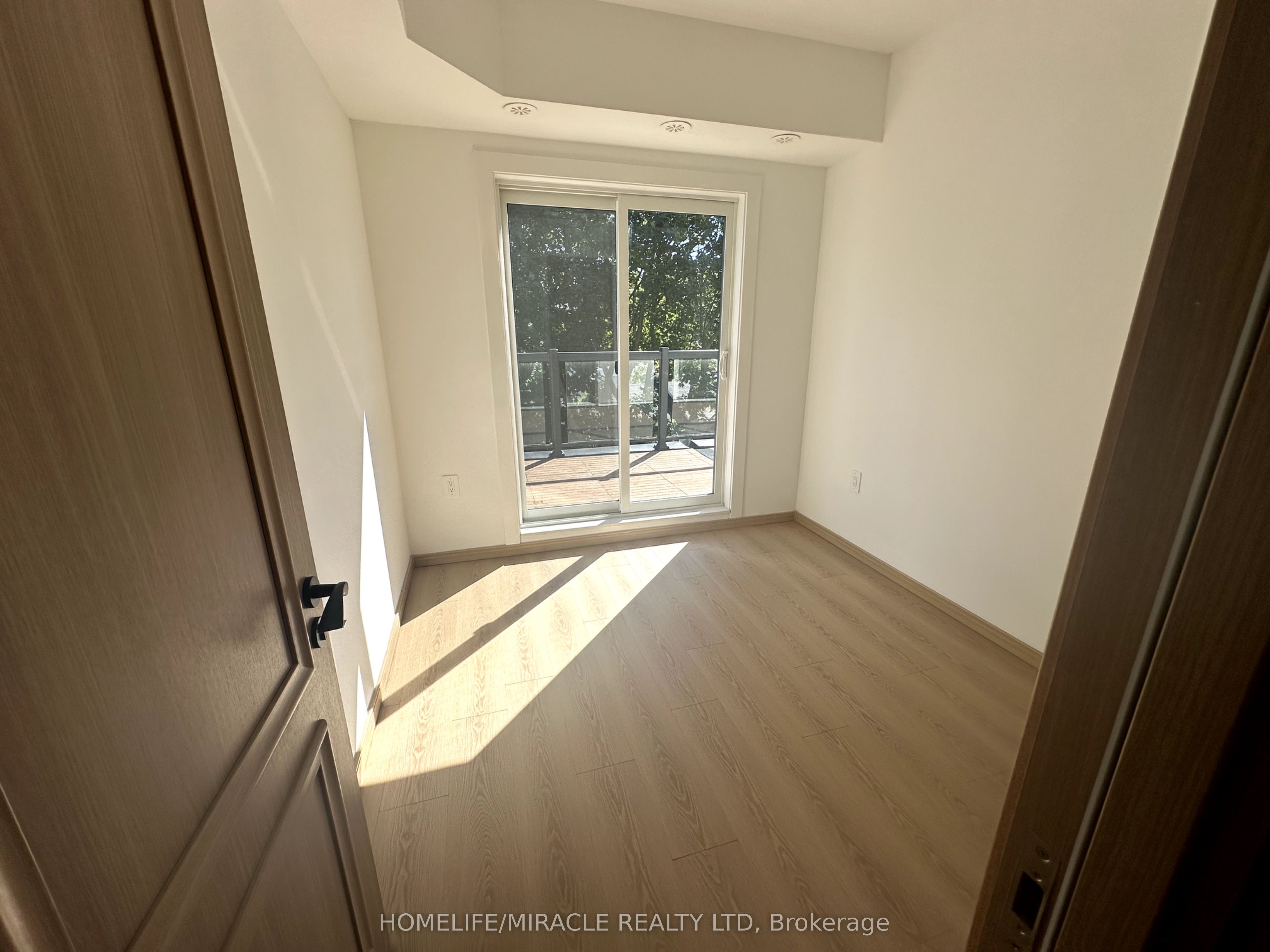 3425 Sheppard Avenue E, #C3-312