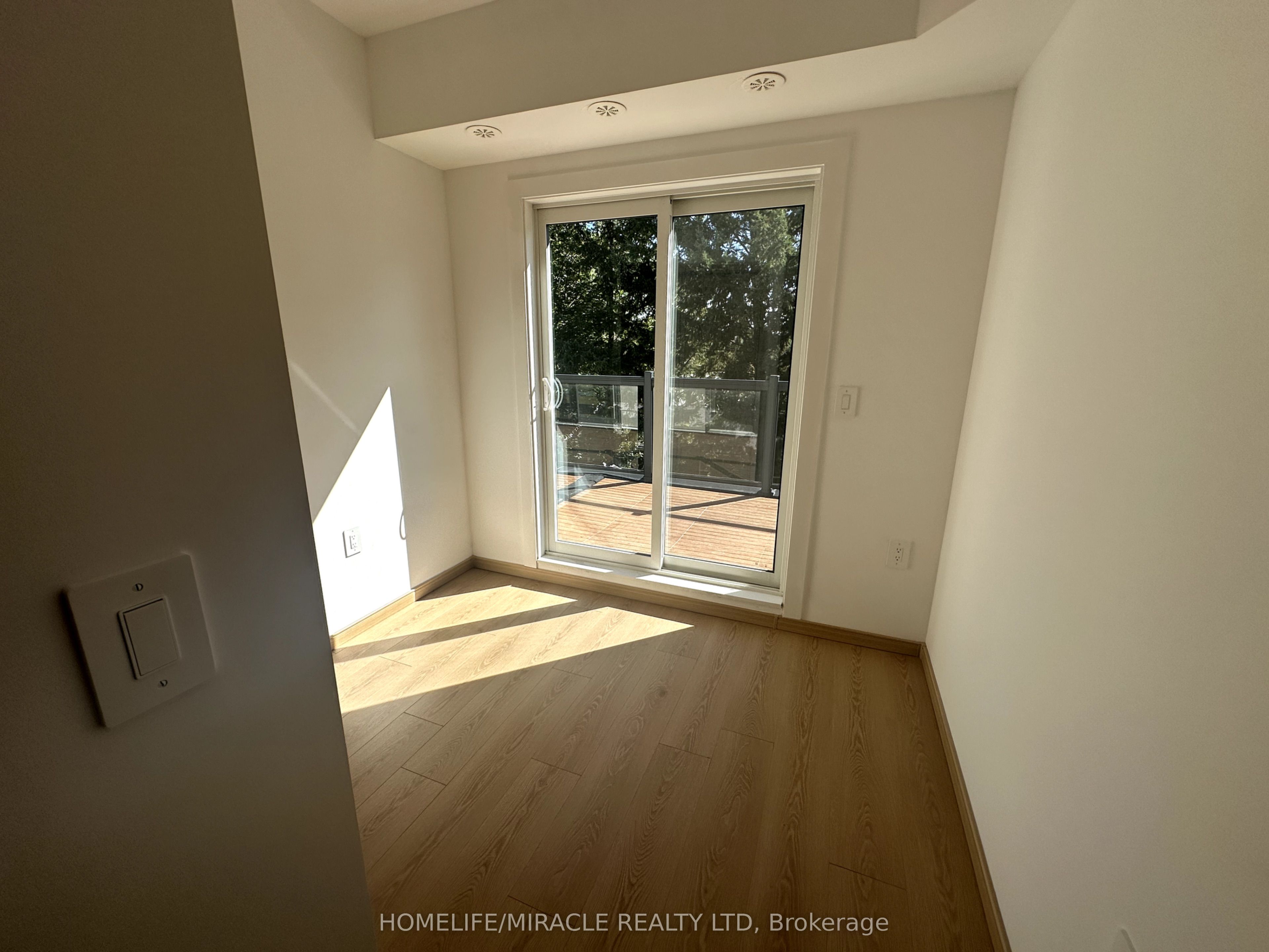 3425 Sheppard Avenue E, #C3-312