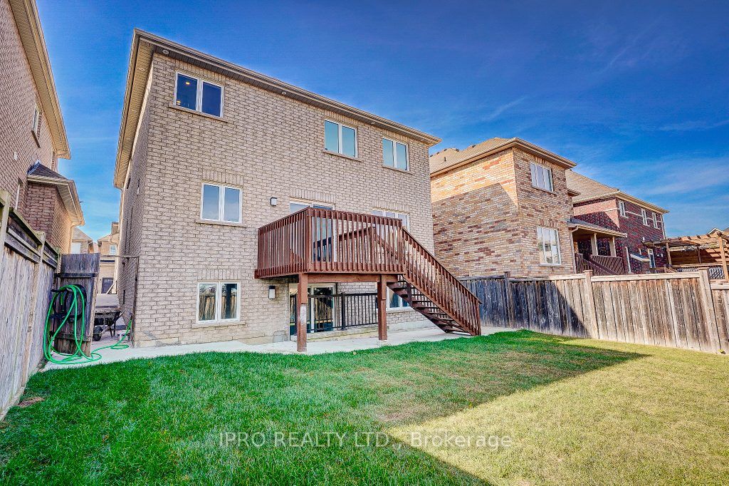 5 Luce Drive