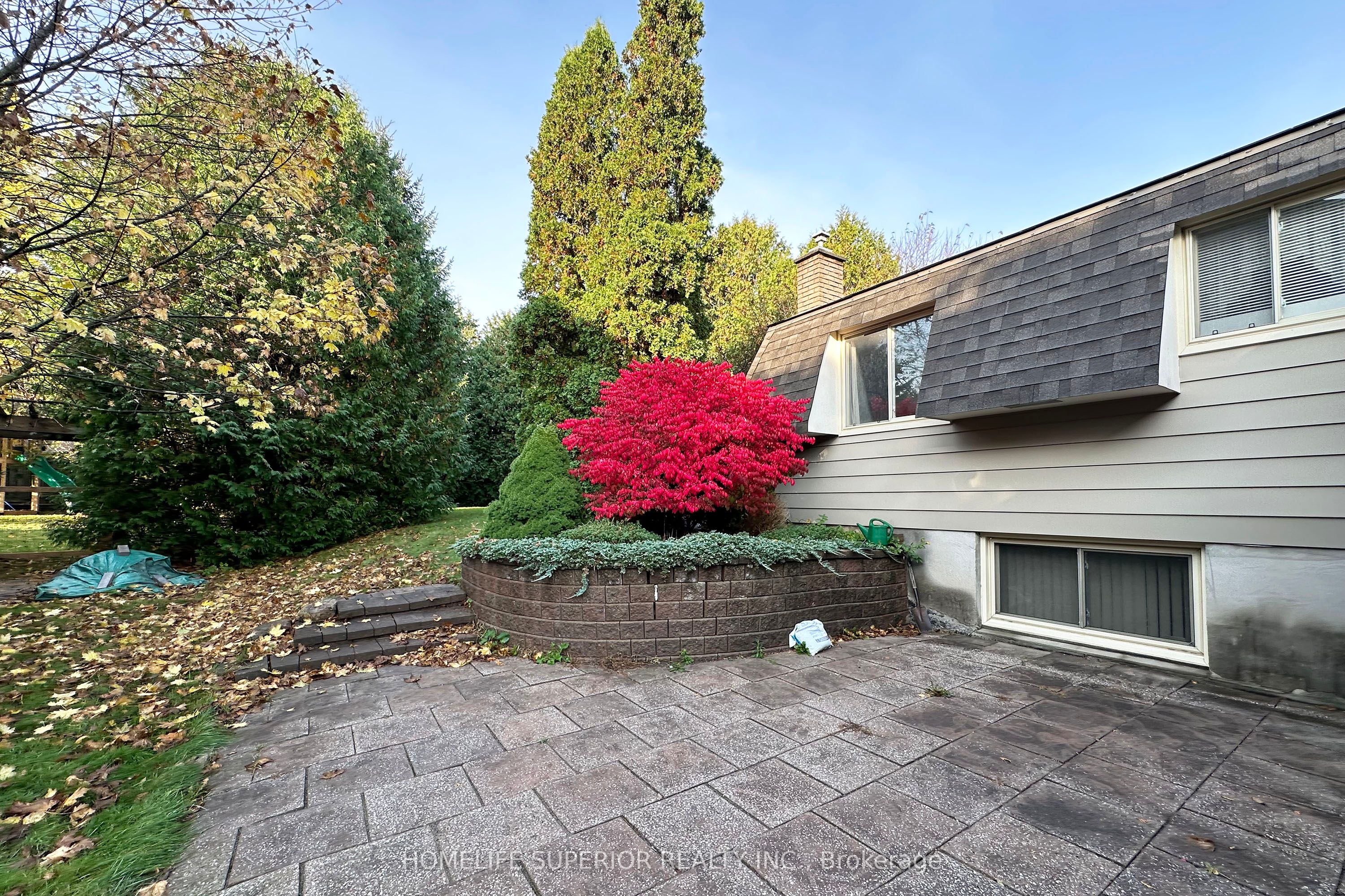 1946 Spruce Hill Road
