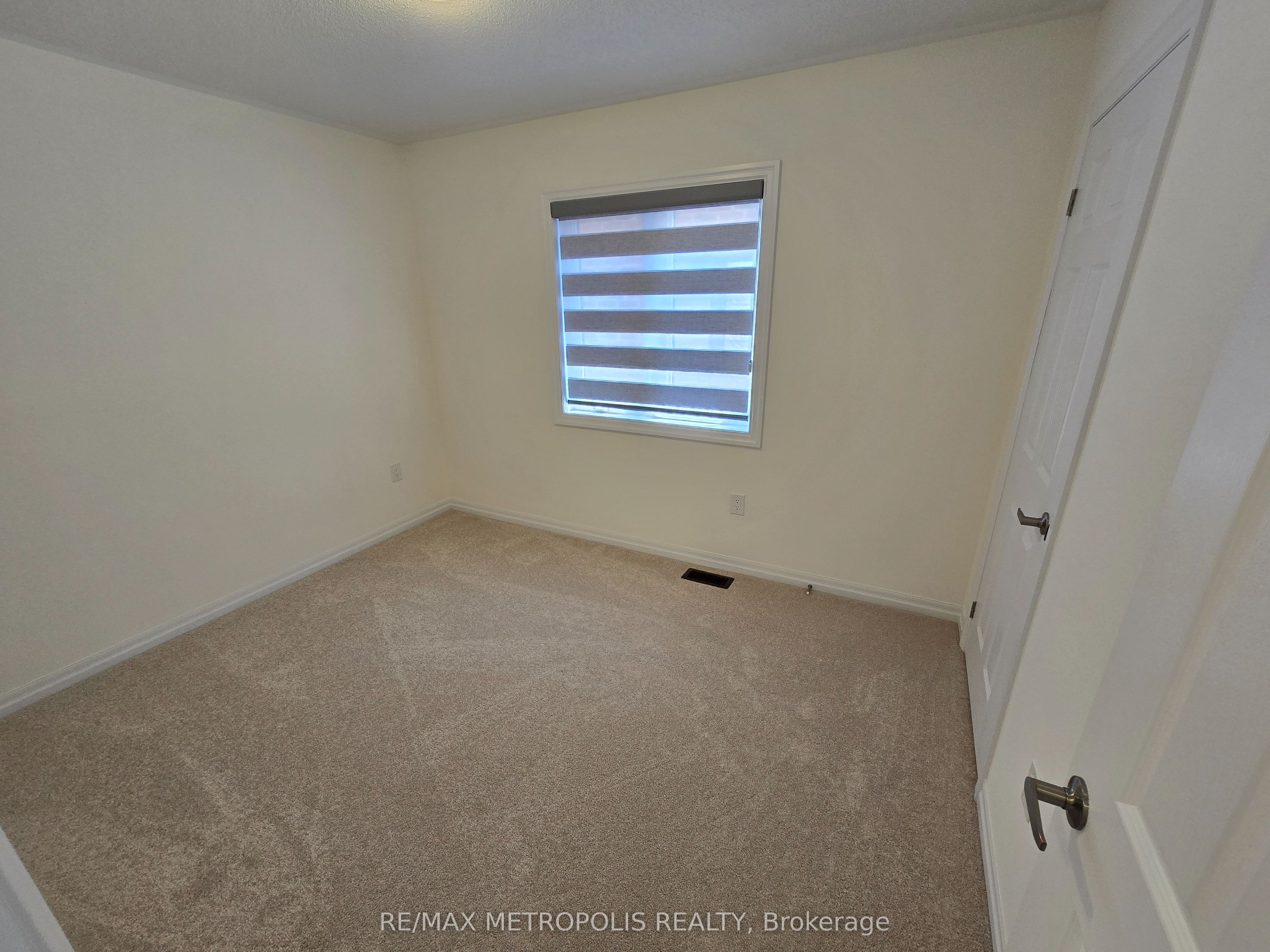 10 Ed Ewert Avenue