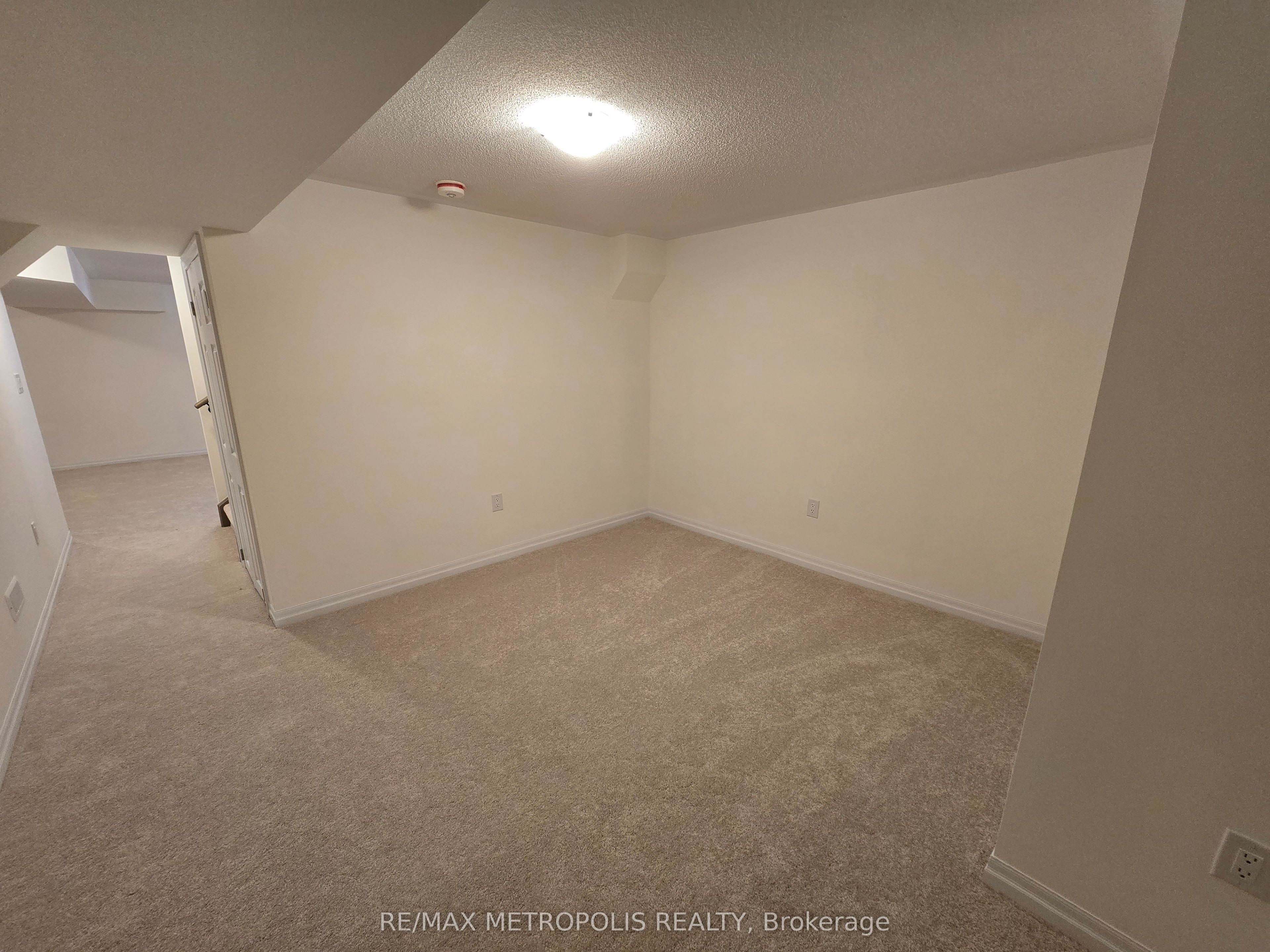 10 Ed Ewert Avenue