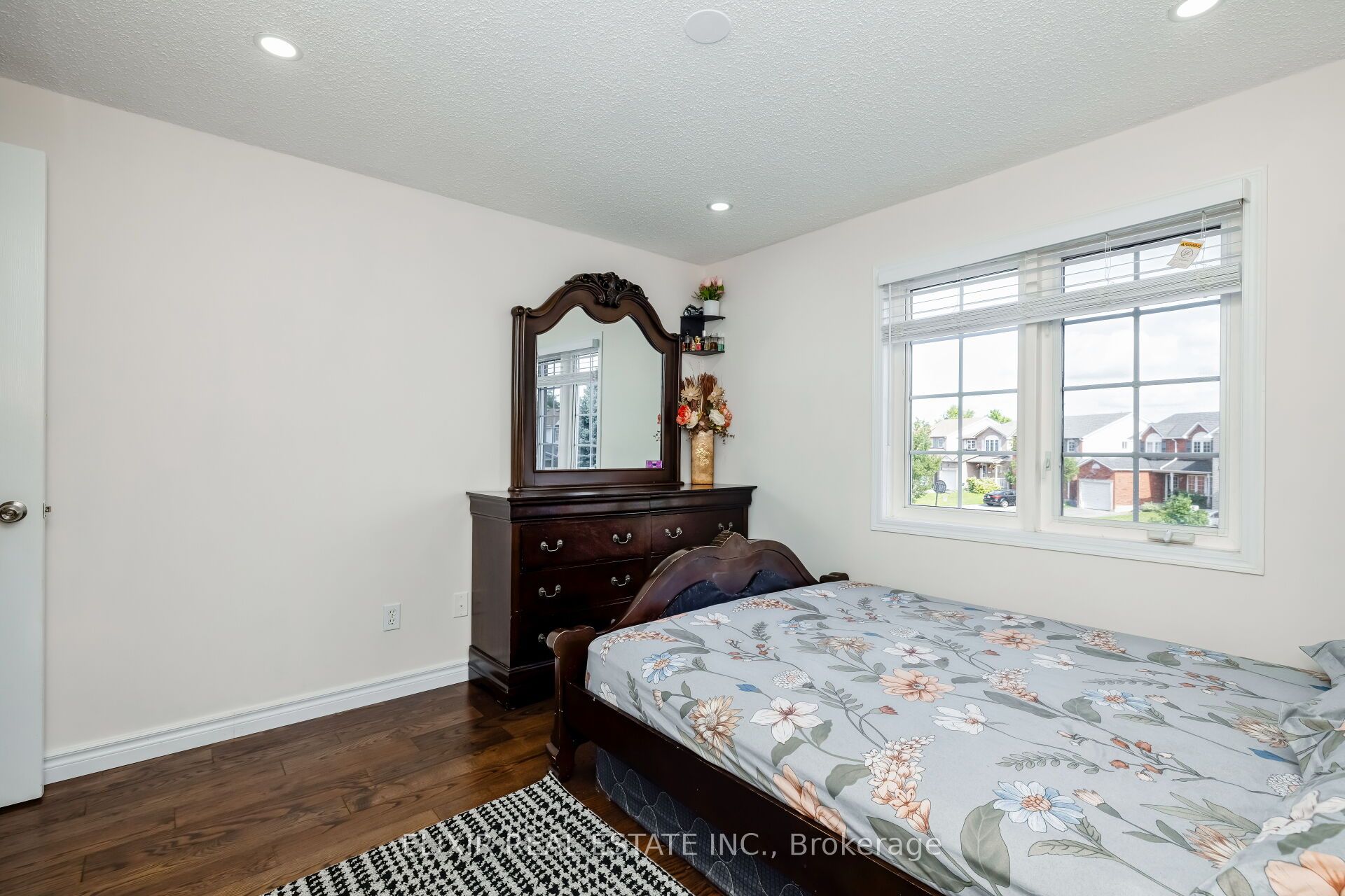 1875 Dalhousie Crescent