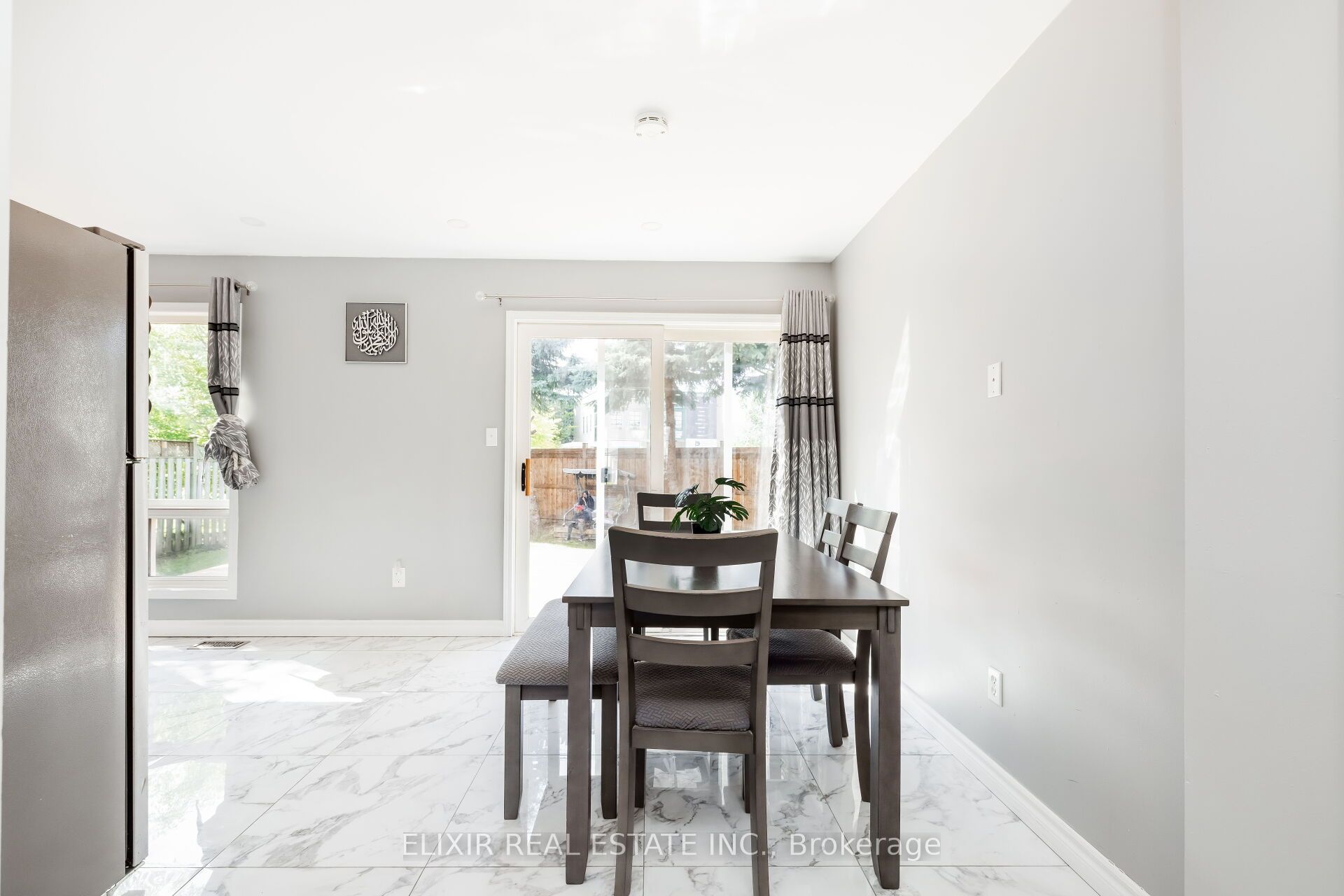 1875 Dalhousie Crescent