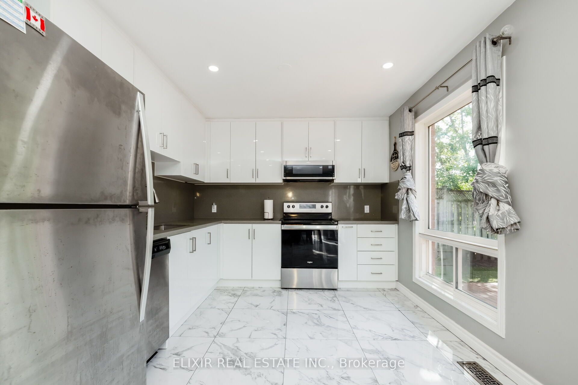 1875 Dalhousie Crescent