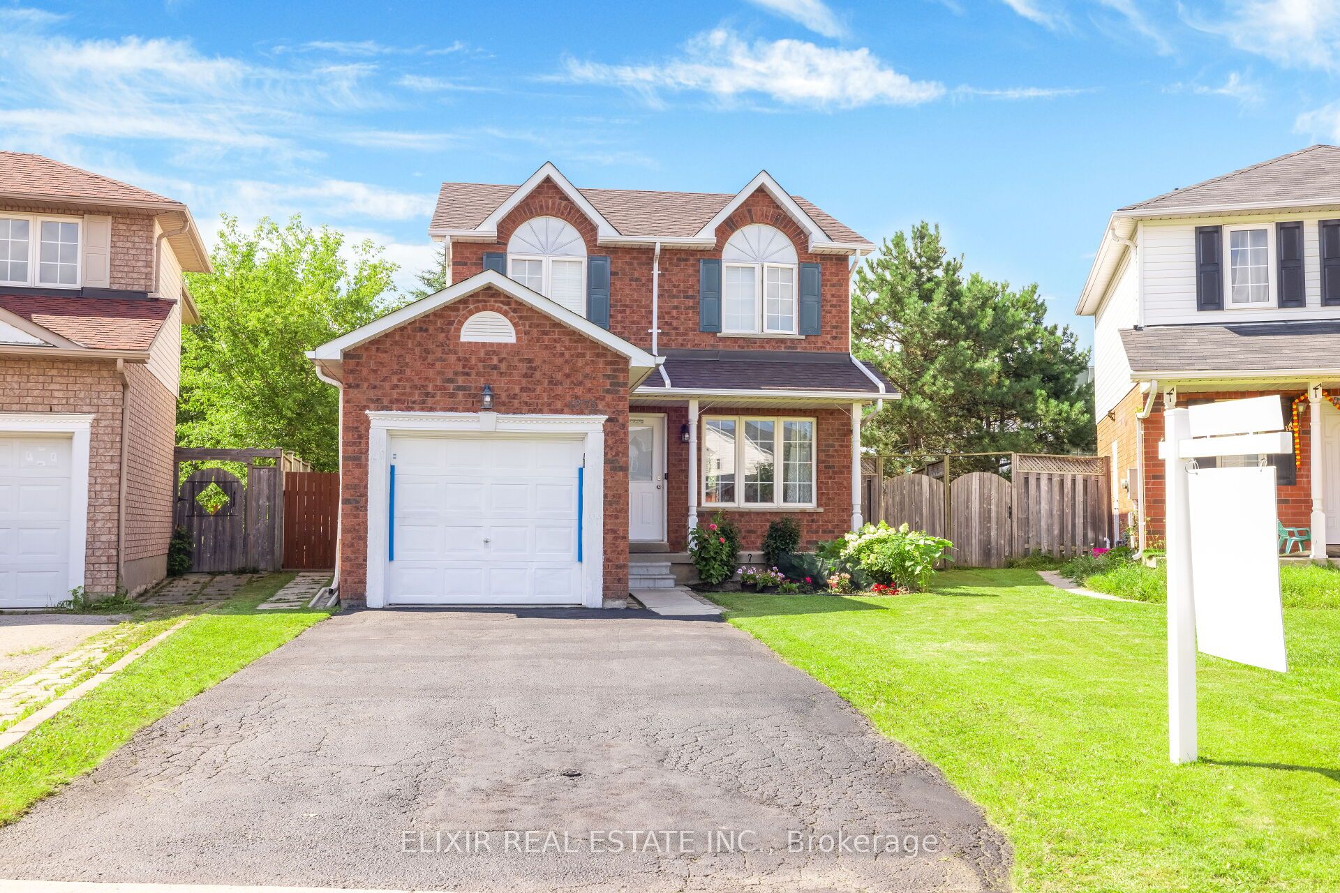 1875 Dalhousie Crescent