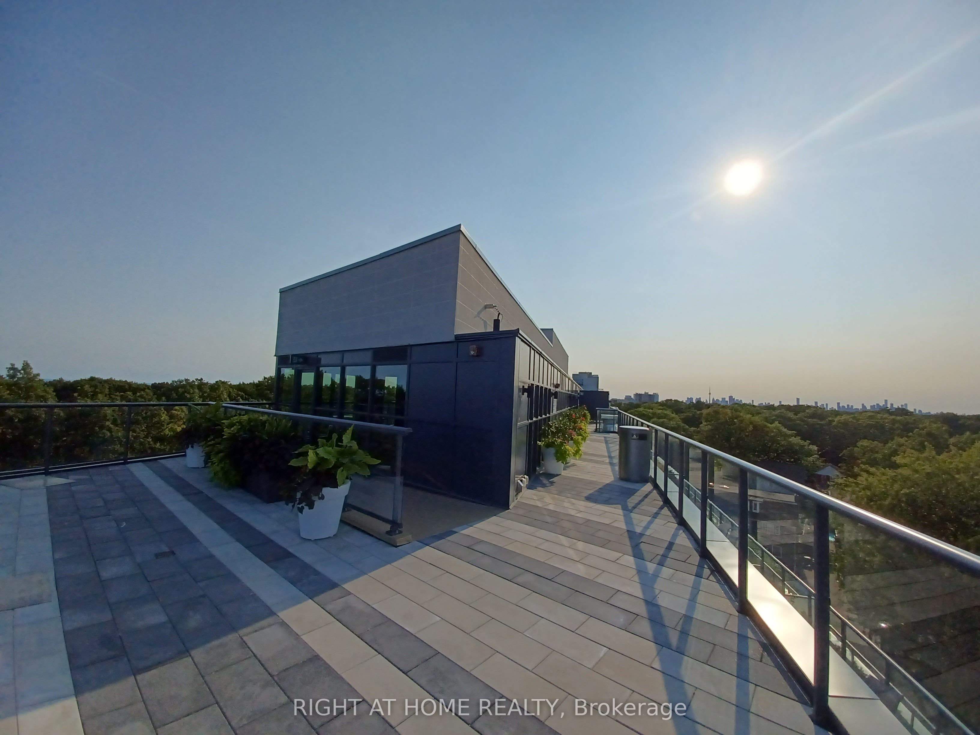 1400 Kingston Road #501