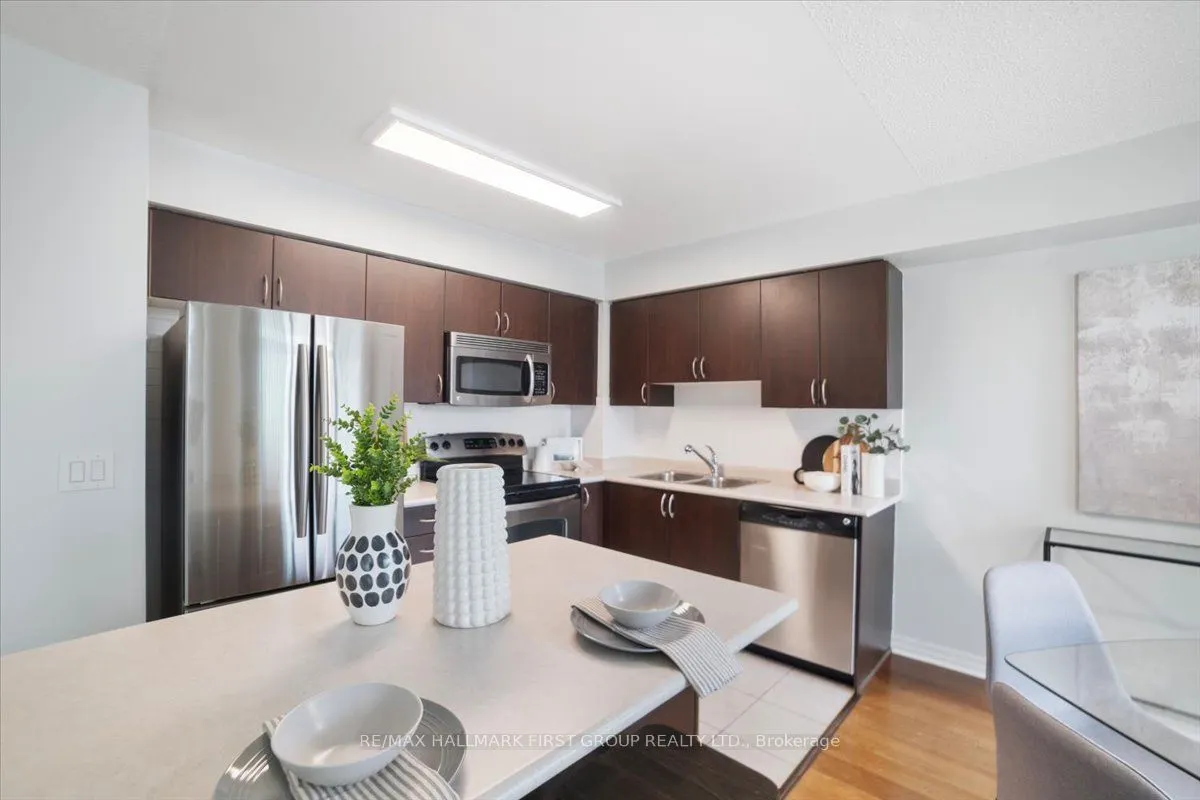 1600 Charles Street #401