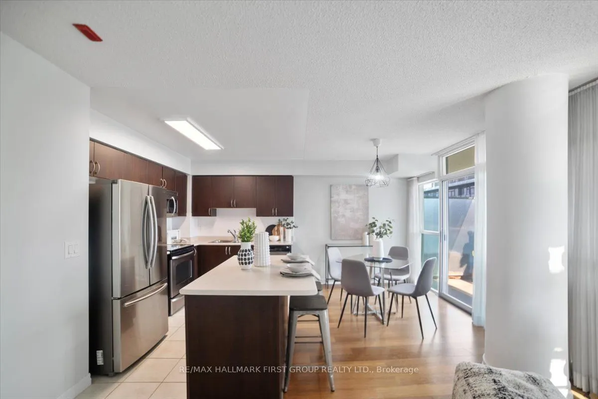 1600 Charles Street #401