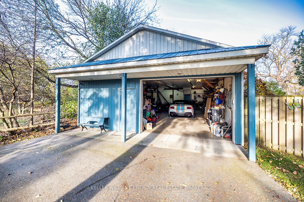 995 Cedar Street
