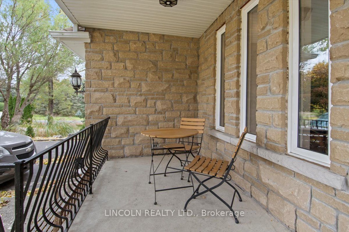 458 Rougemount Drive