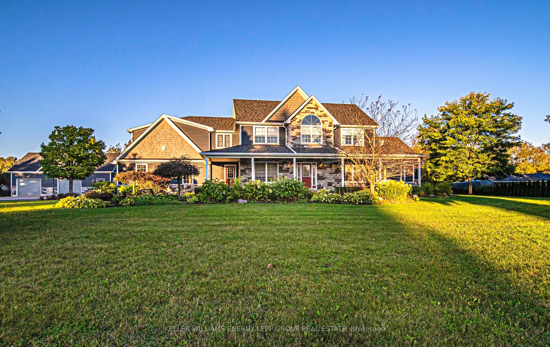 8 Sunny Ridge Trail