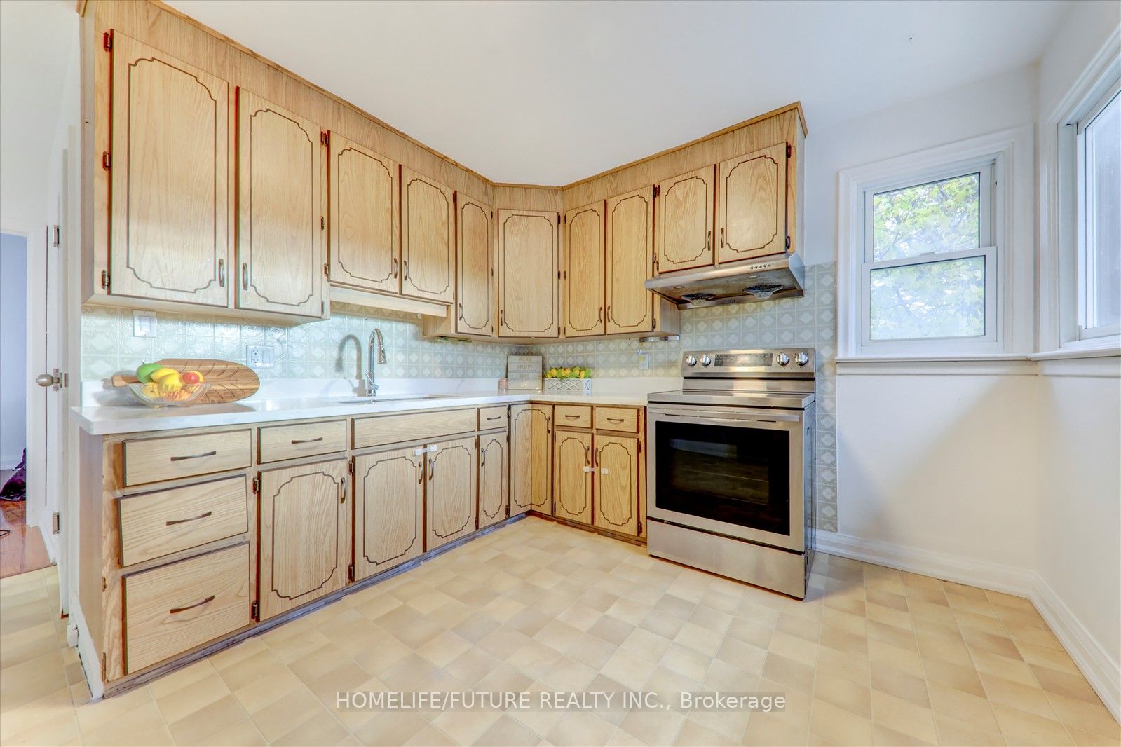 437 Fairleigh Avenue