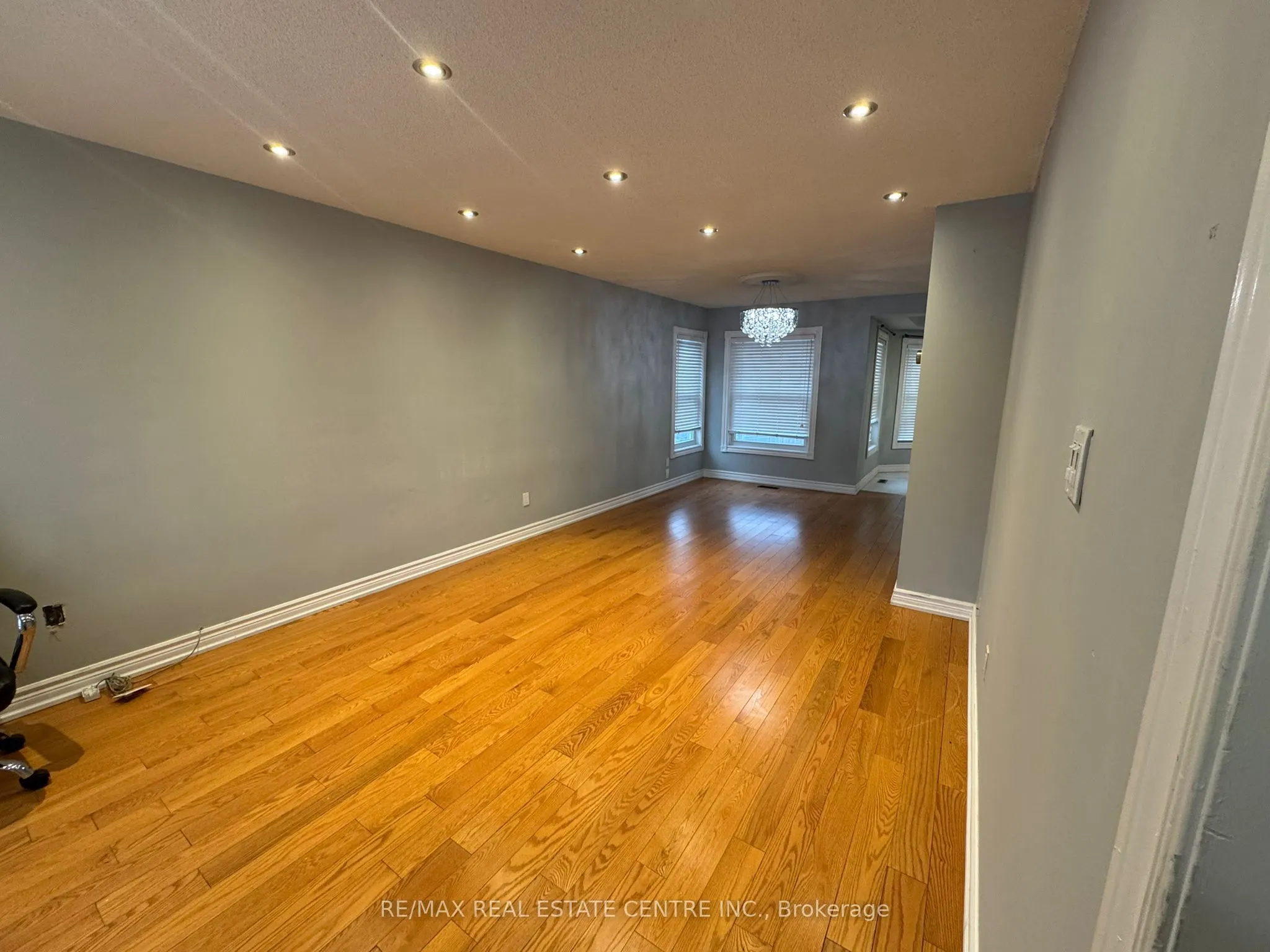 11 Hunter Drive