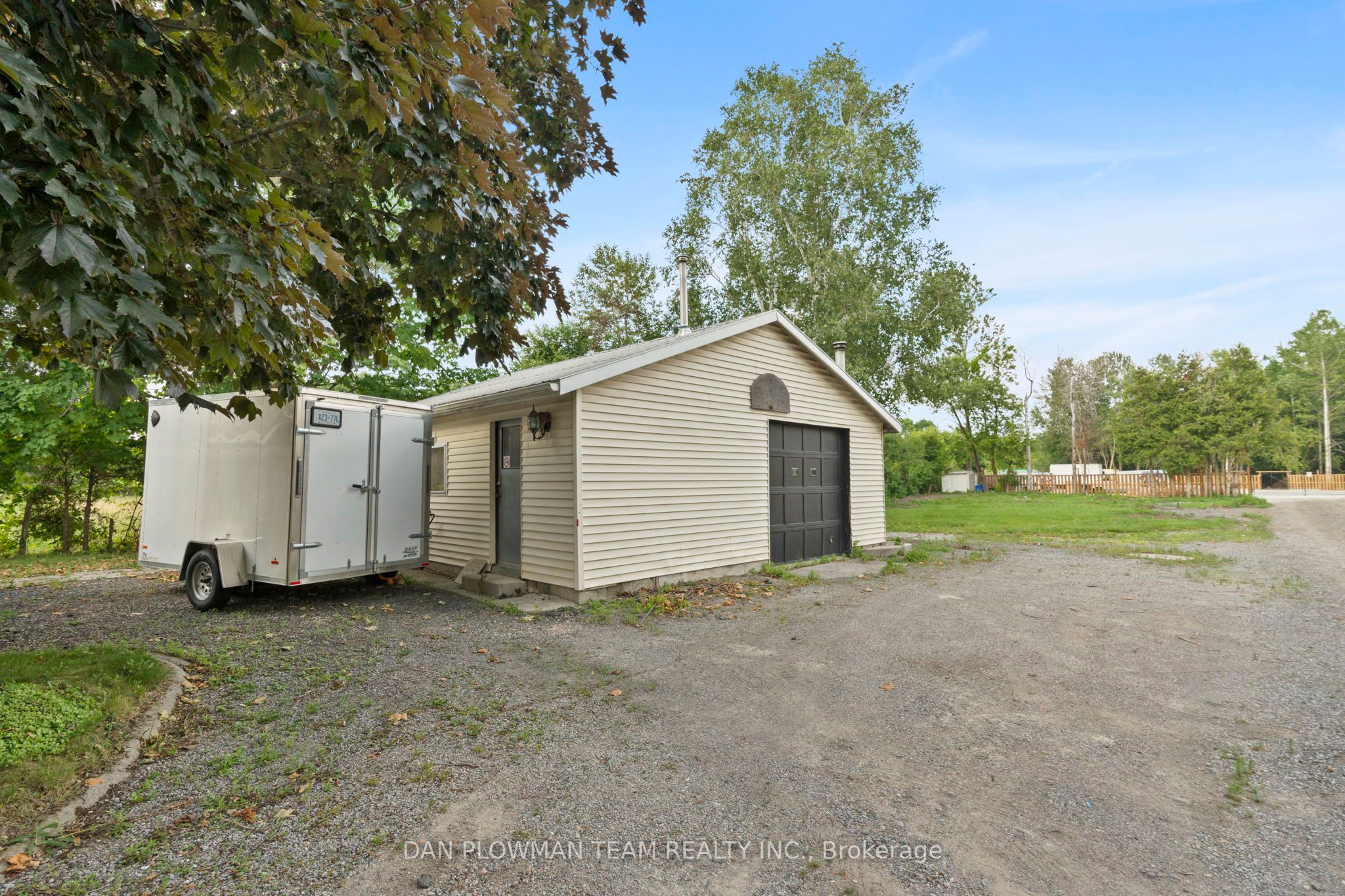 667 Townline Road N