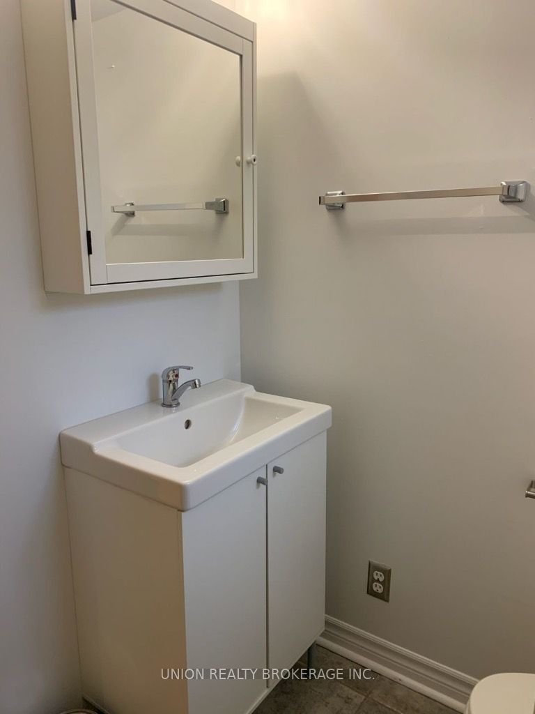 99 Boultbee Avenue, #Lower
