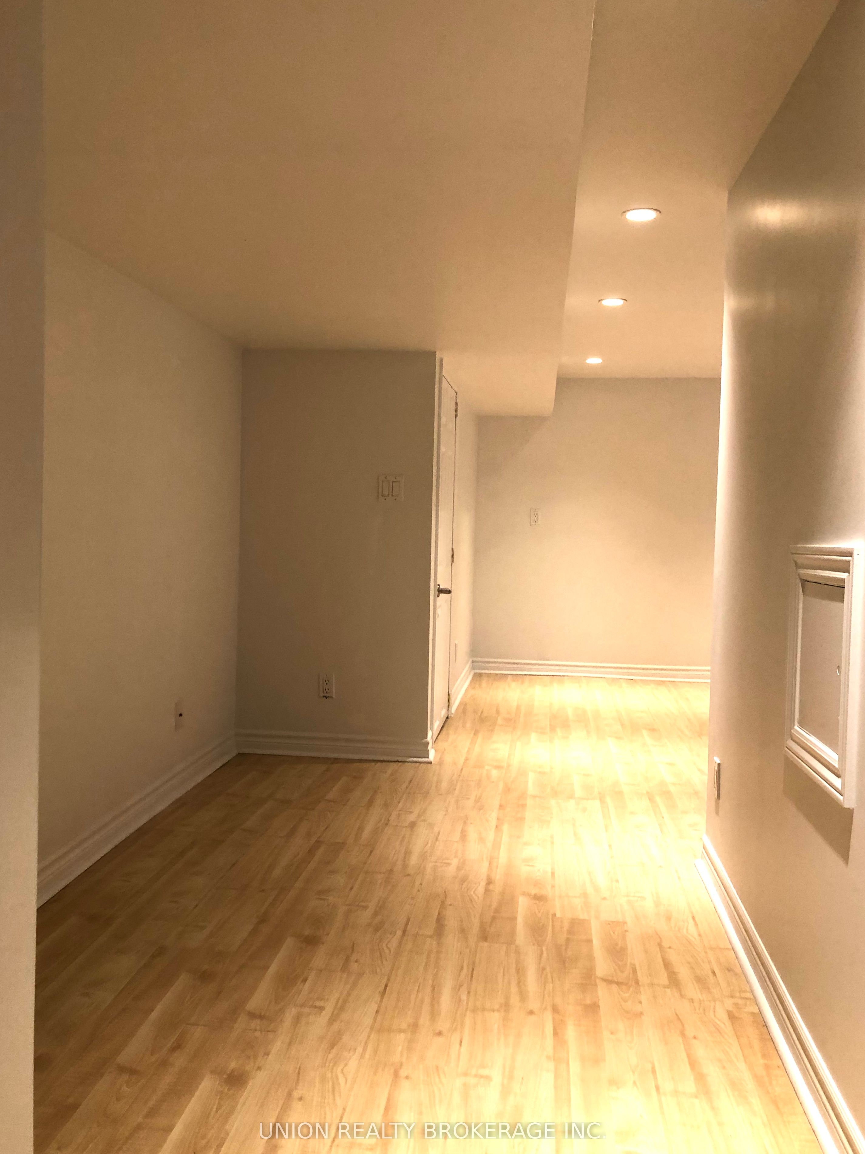 99 Boultbee Avenue, #Lower