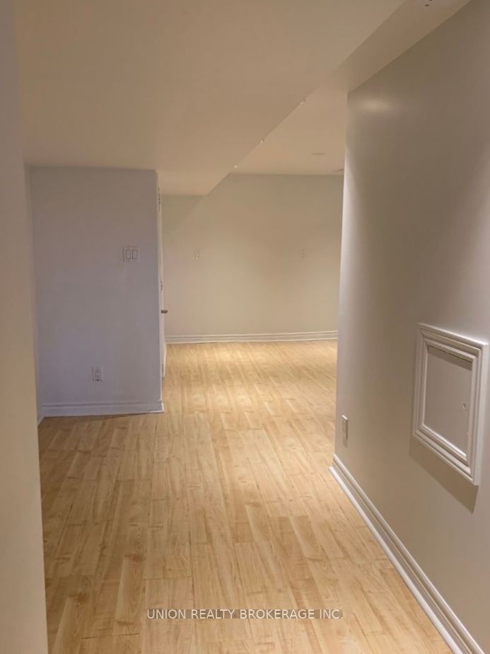 99 Boultbee Avenue, #Lower