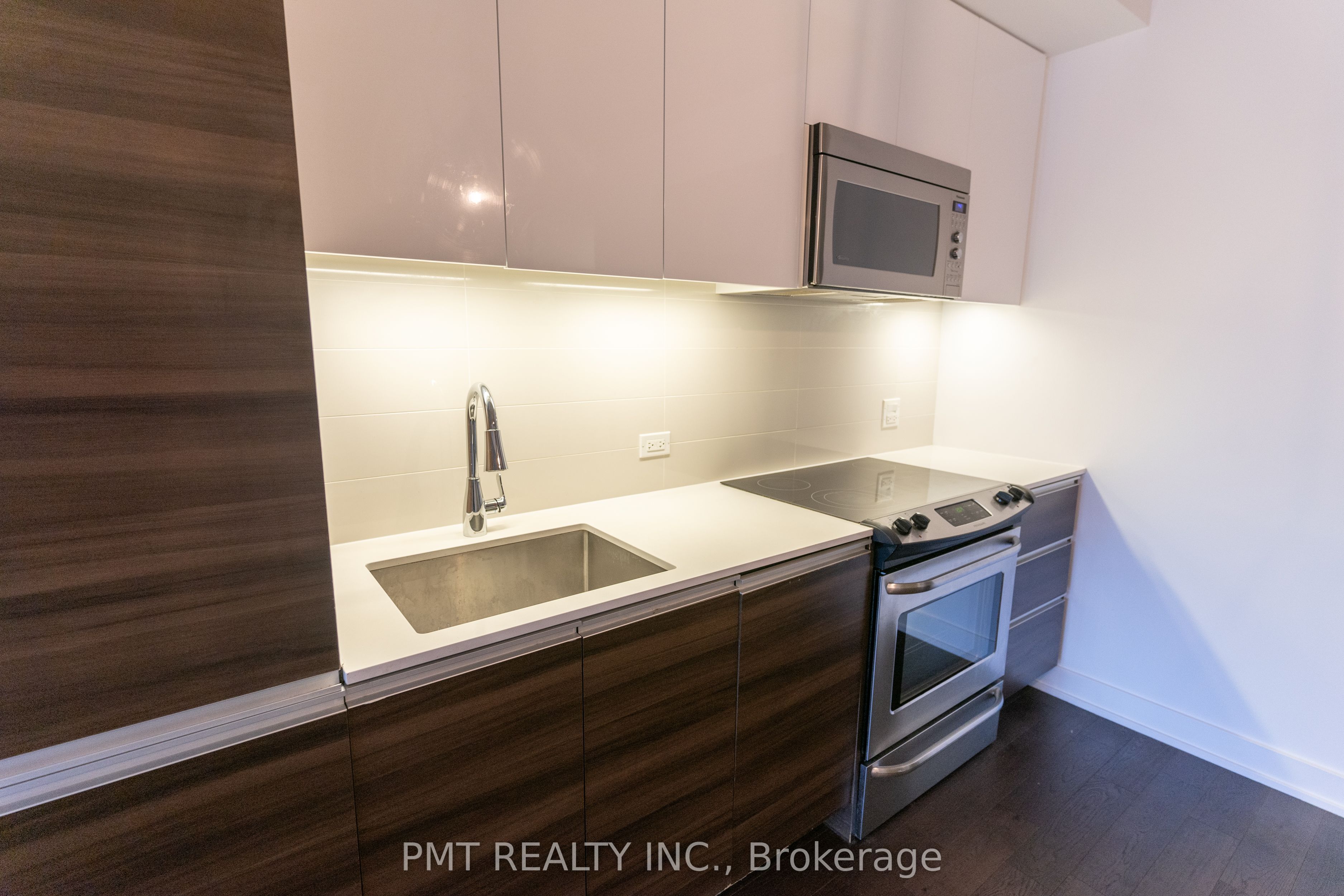 1238 Dundas Street E #310