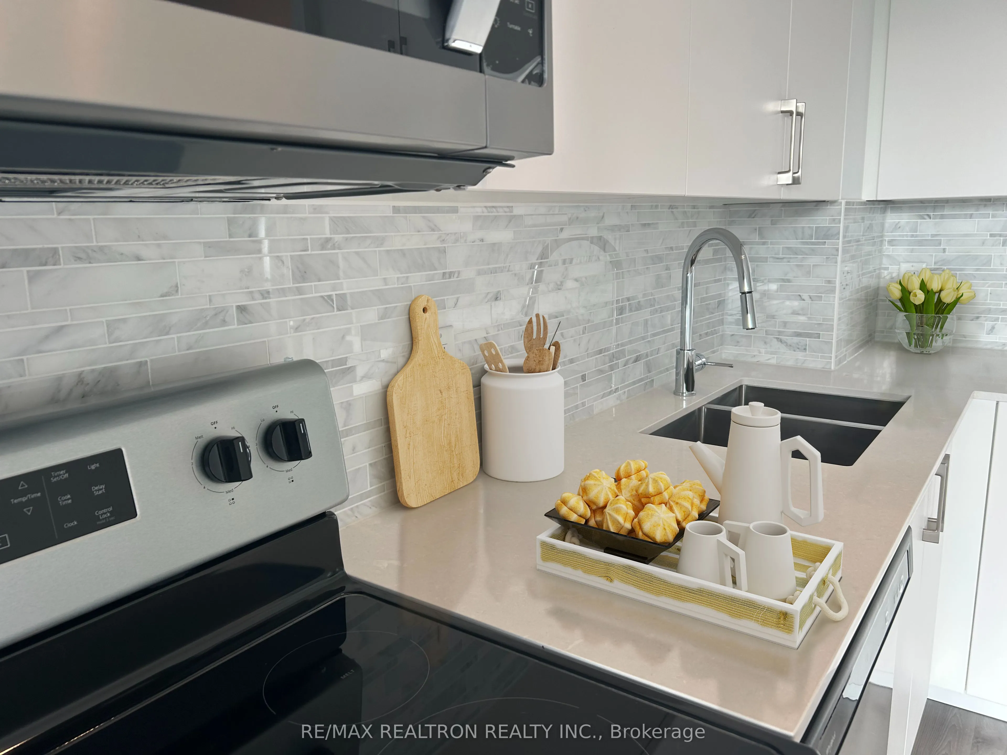 3220 Sheppard Avenue E #218
