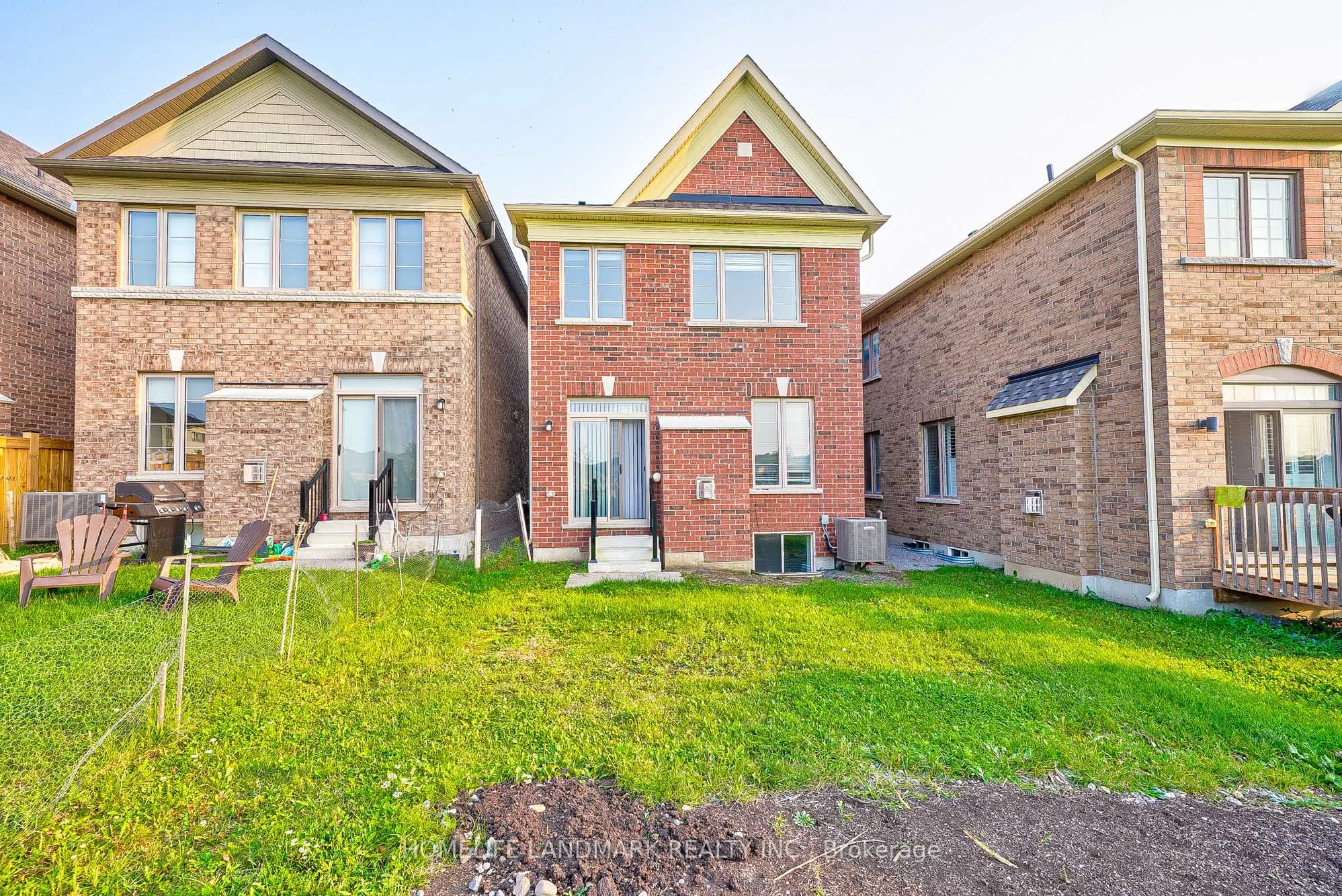100 Christine Elliott Avenue