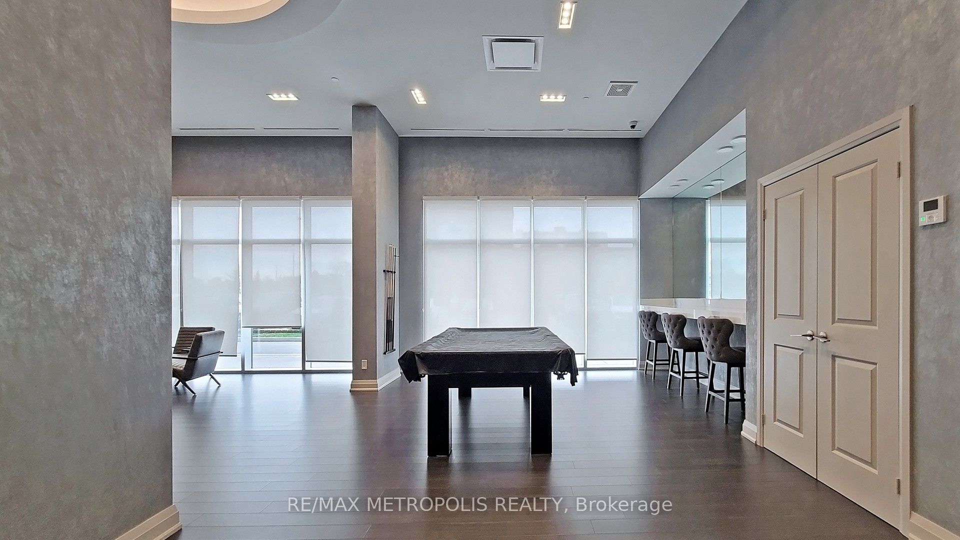 30 Meadowglen Place, #2405