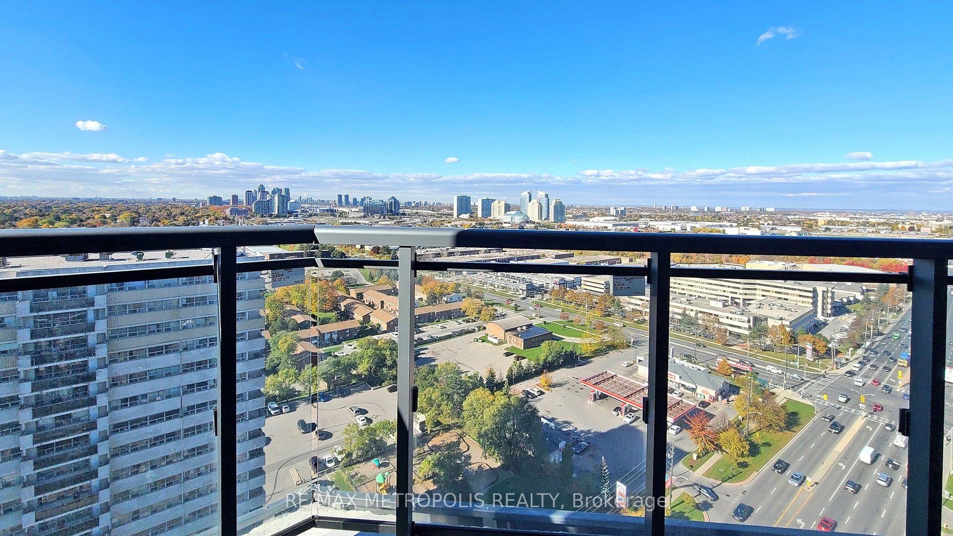 30 Meadowglen Place, #2405