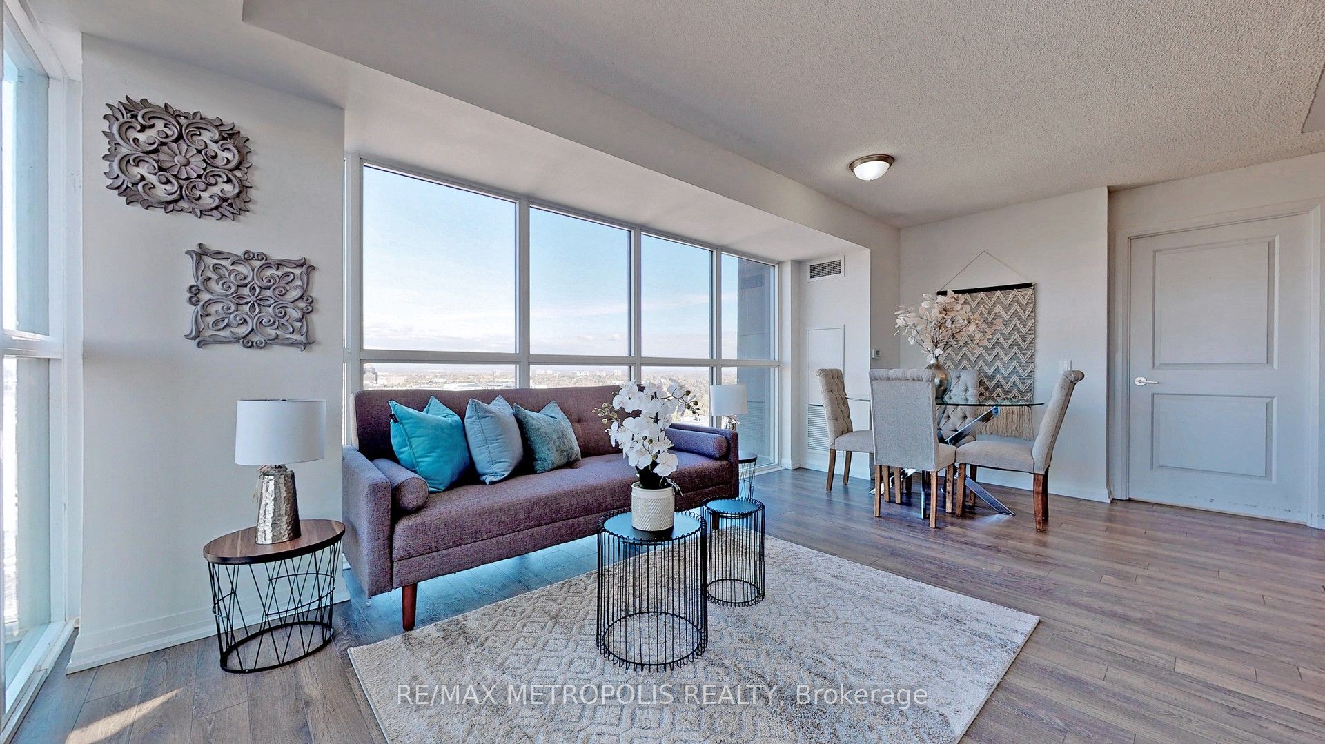 30 Meadowglen Place, #2405