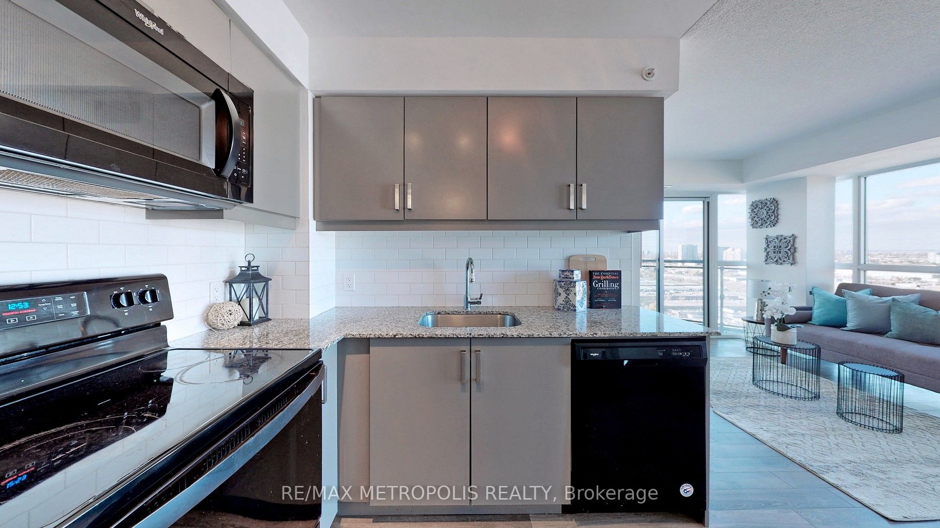 30 Meadowglen Place, #2405